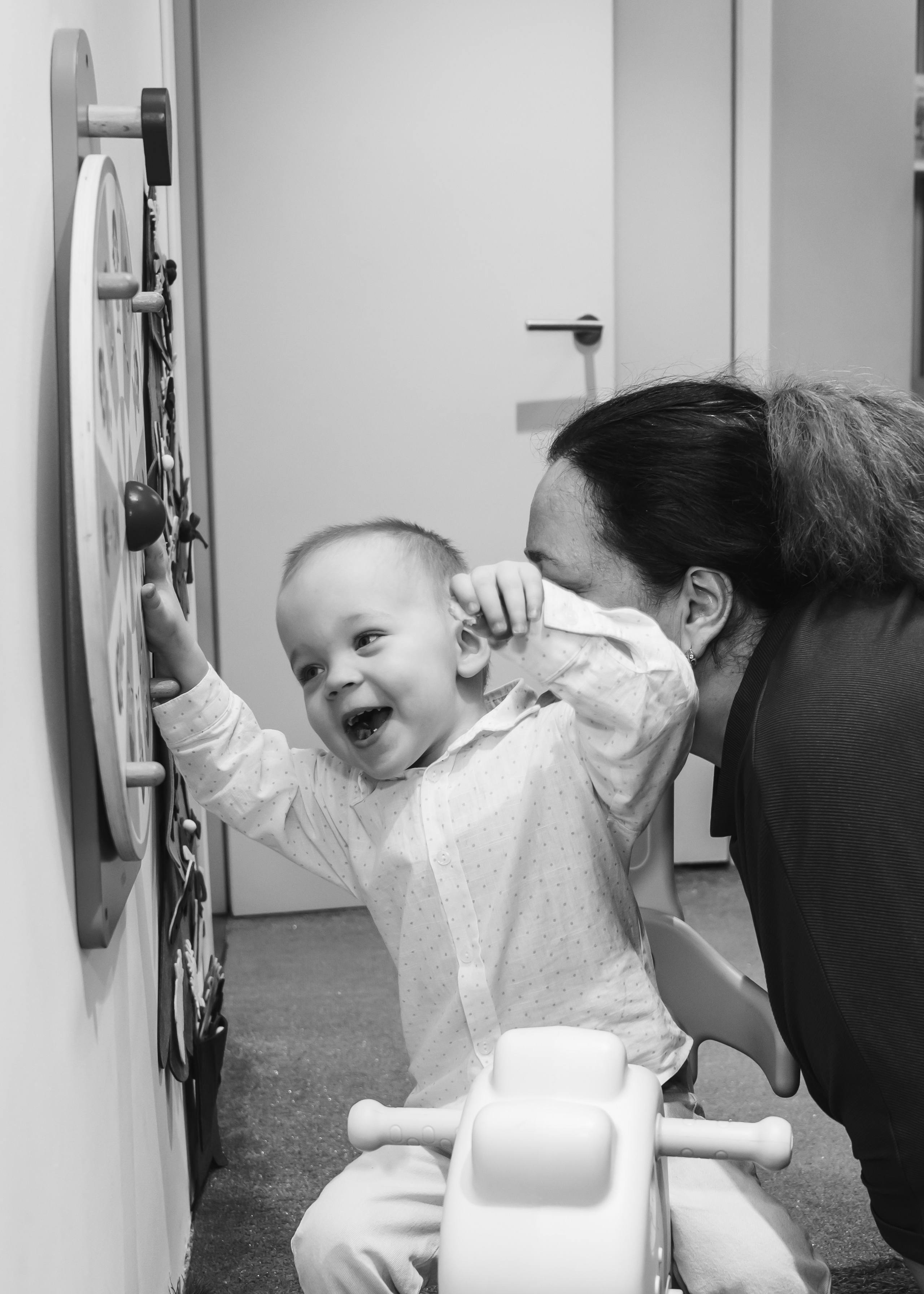 Карамелька в гостях у Романа. Крамер Юлиана детский и семейный фотограф