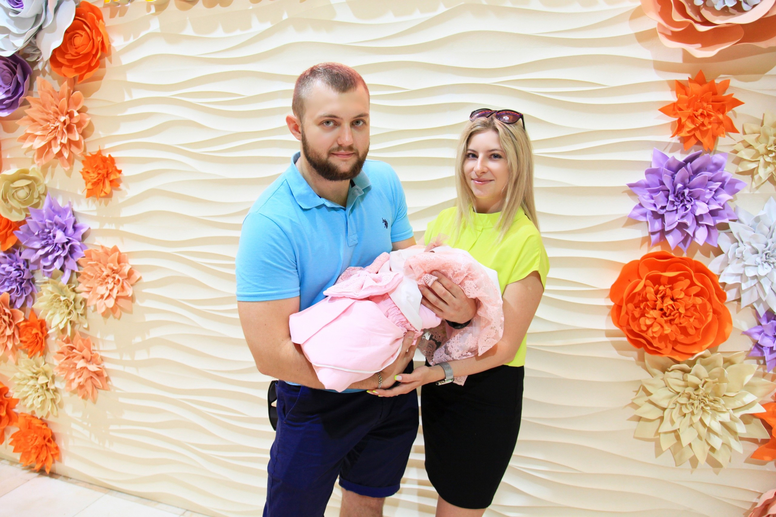 Фотограф на выписку из роддома Москва Лапино. Фотограф Москва Одинцово Кубинка Краснознаменск Лапино