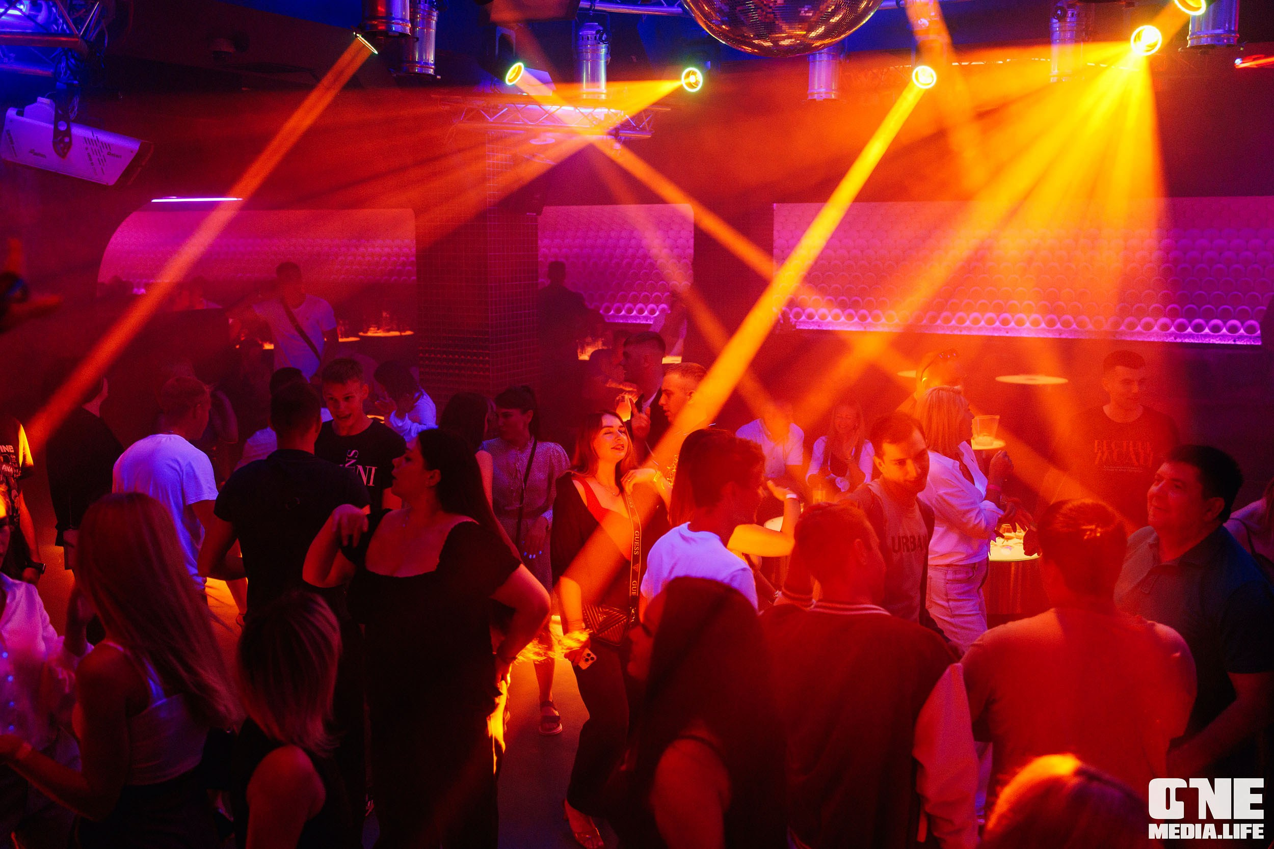 Фоторепортаж из РК Планета. One Media Life: фоторепортажи, фотоотчеты с мероприятий и заведений