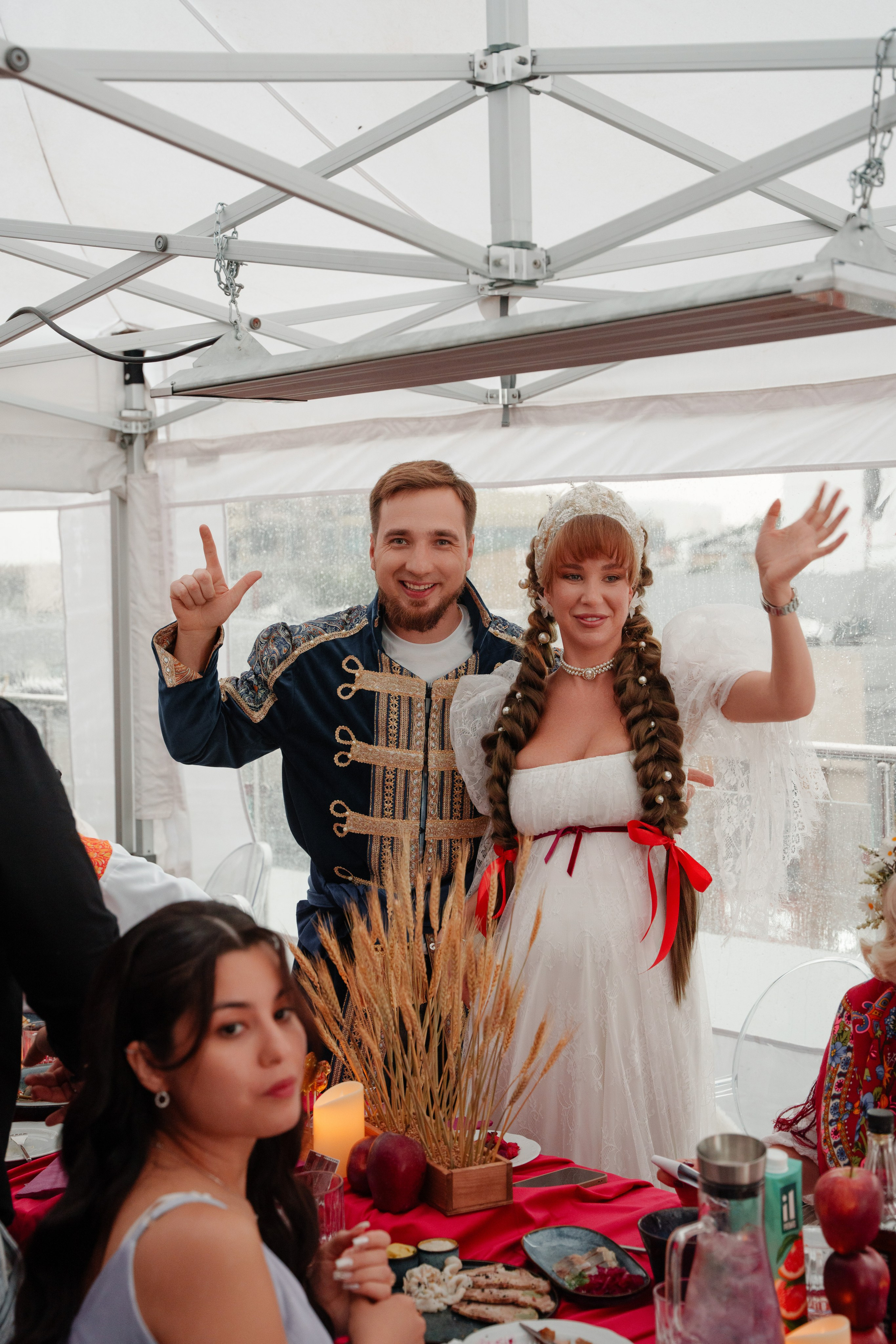 Репортажный фотограф на гендер пати в славянском стиле в Москве. Репортажный фотограф Москва Сергей Дружинин