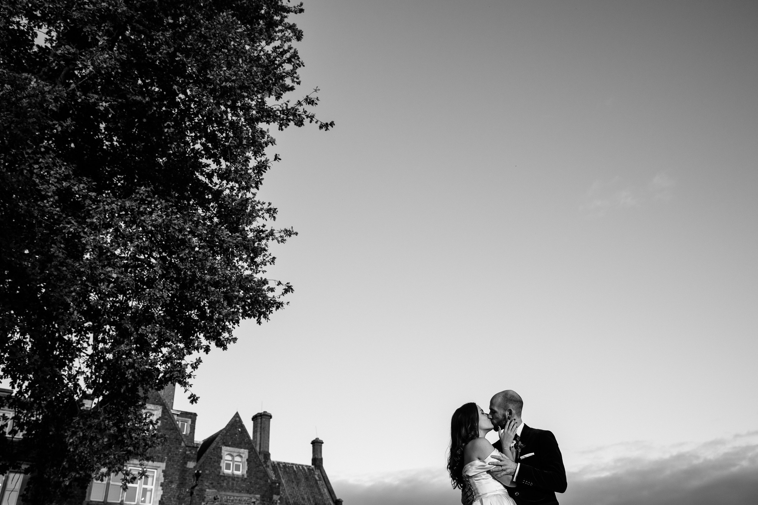 Hartsfield Manor Wedding. Moments Catchers — Wedding Photography & Video Duo in London