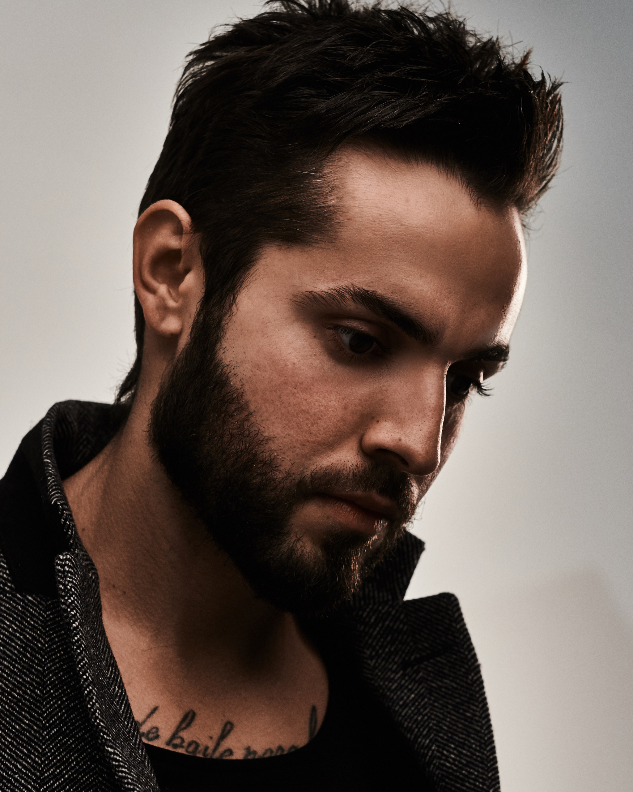 Портретная фотосессия для парня. Фотограф Максим Ерёмин