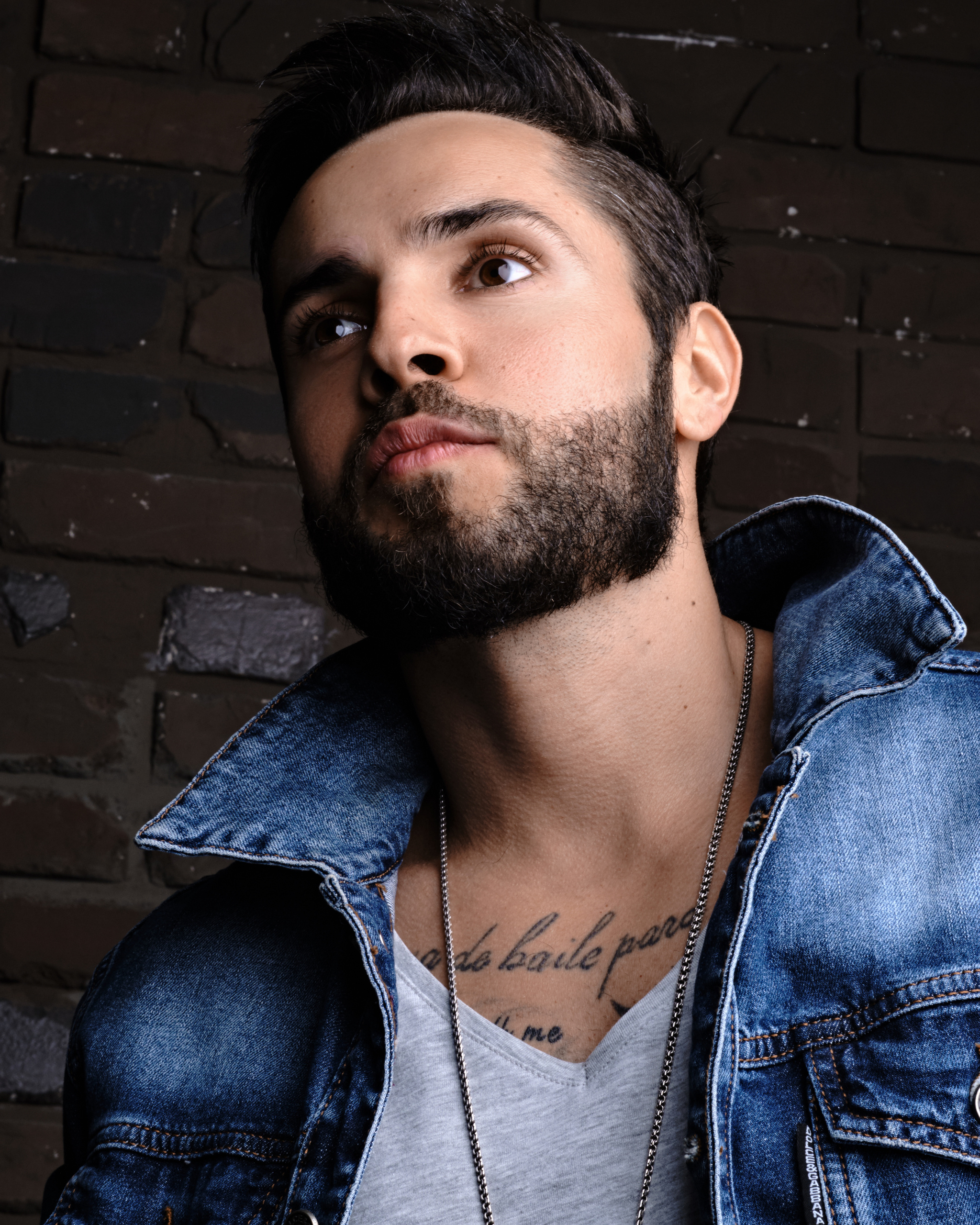 Портретная фотосессия для парня. Фотограф Максим Ерёмин