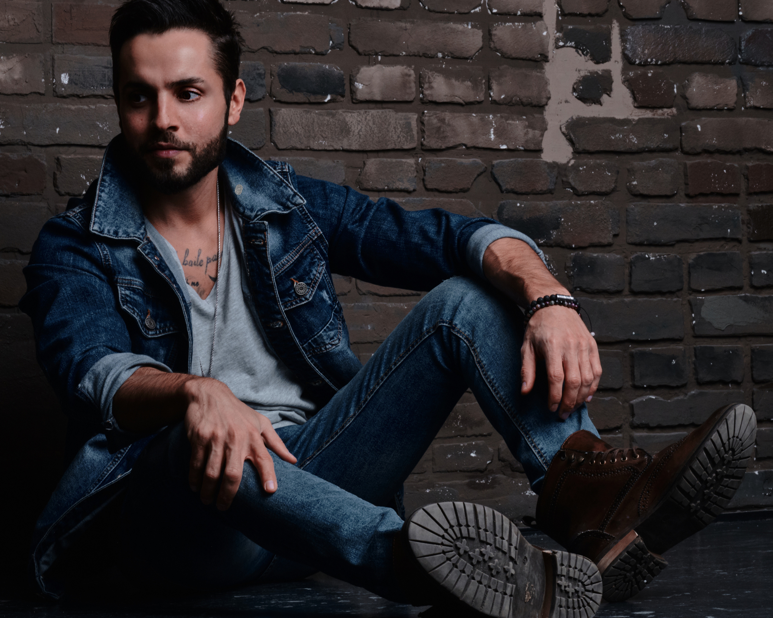 Портретная фотосессия для парня. Фотограф Максим Ерёмин