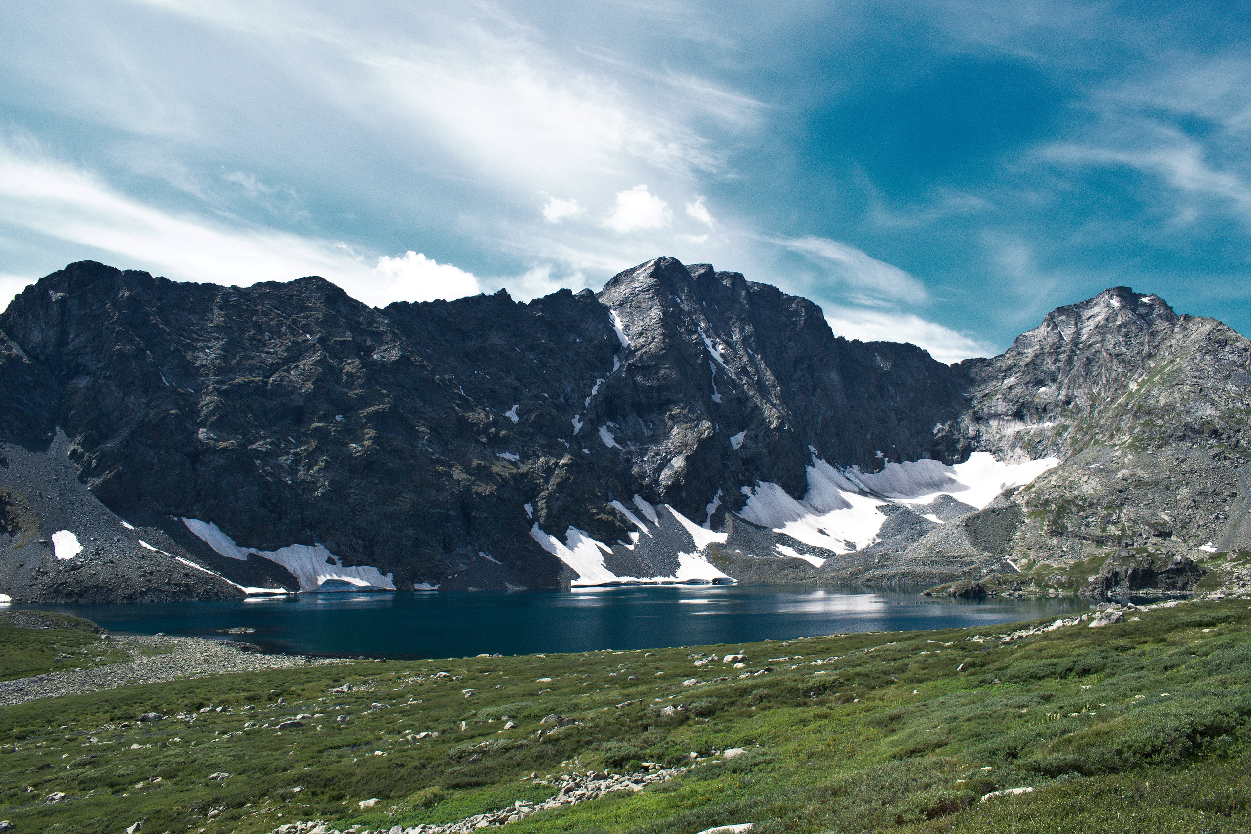 Горное озеро Алла-Аскыр Алтай