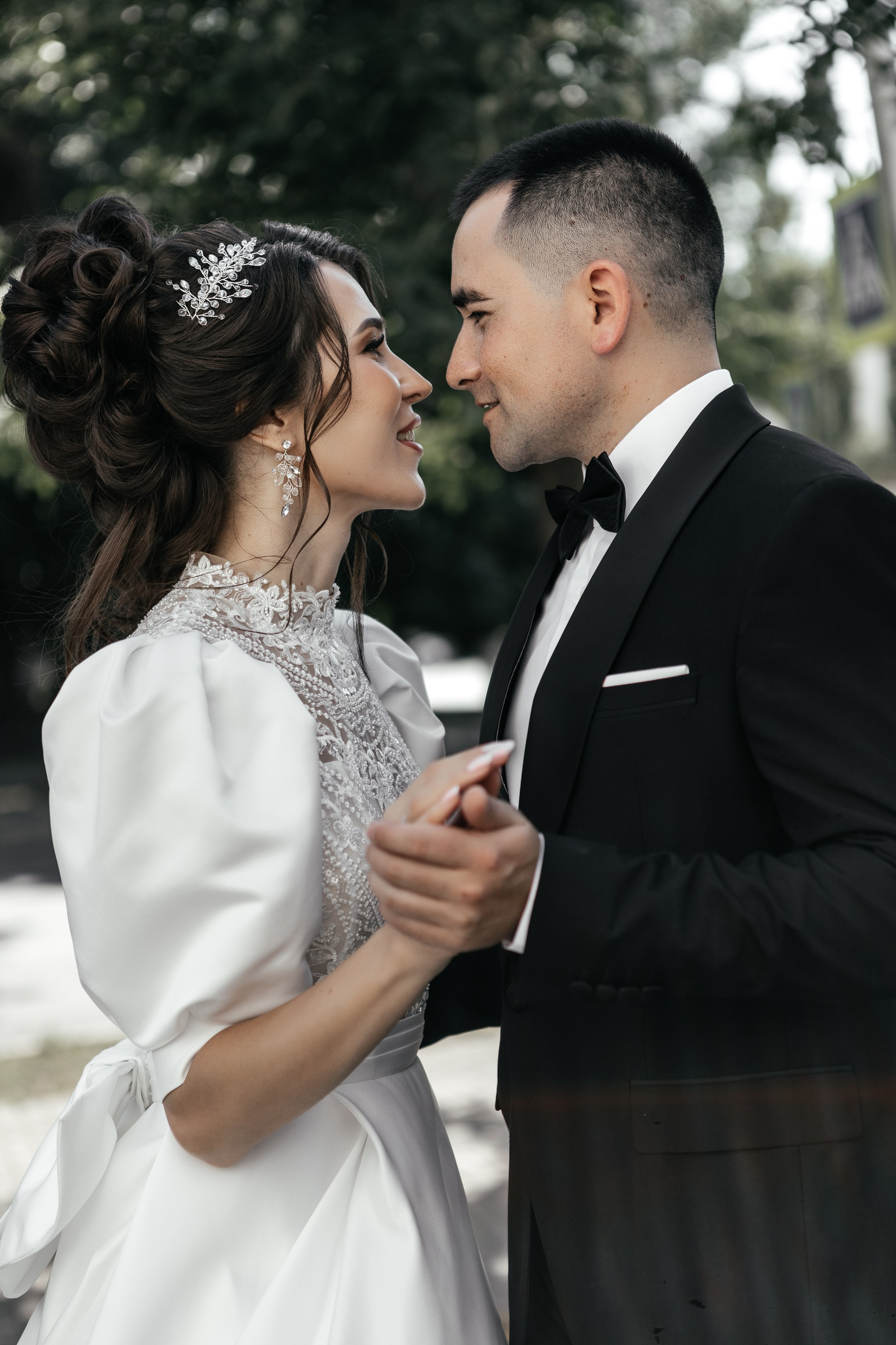 Свадебный фотограф Уфа — Руслан ГабдлисламовЖивые эмоции, красивые кадры, воспоминания на всю жизнь.Работаю по всей Республике Башкортоста. Свадебный фотограф Уфа Руслан Габдлисламов