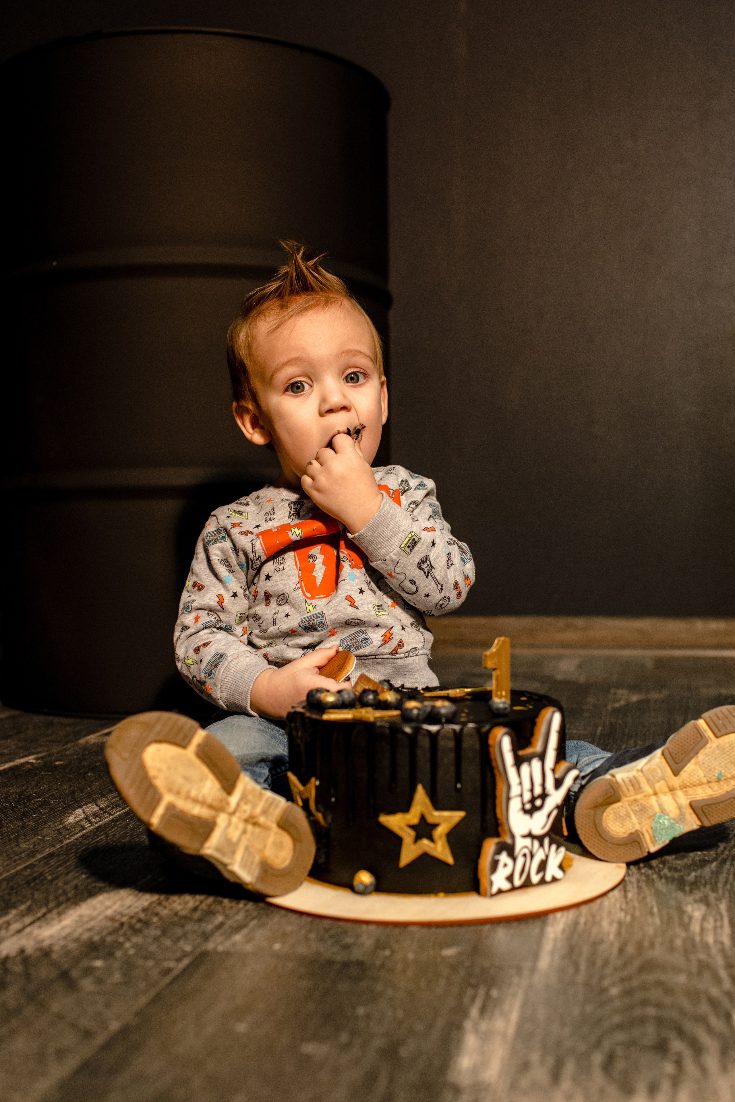 Smash cake/rock and roll. Свадебный фотограф Кирилл Белый