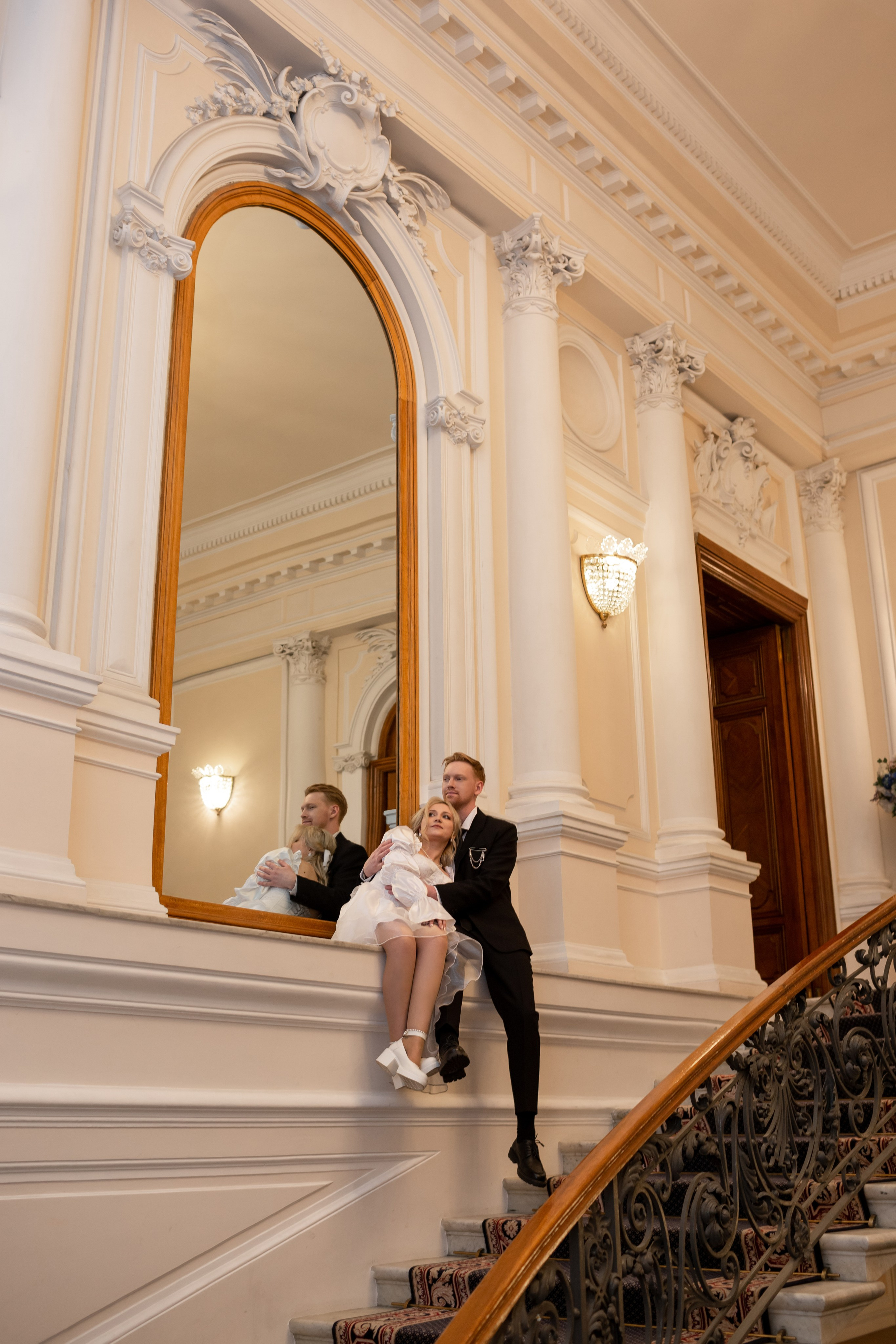 Свадебная фотопрогулка по улицам Петербурга. Свадебный фотограф Кирилл Белый