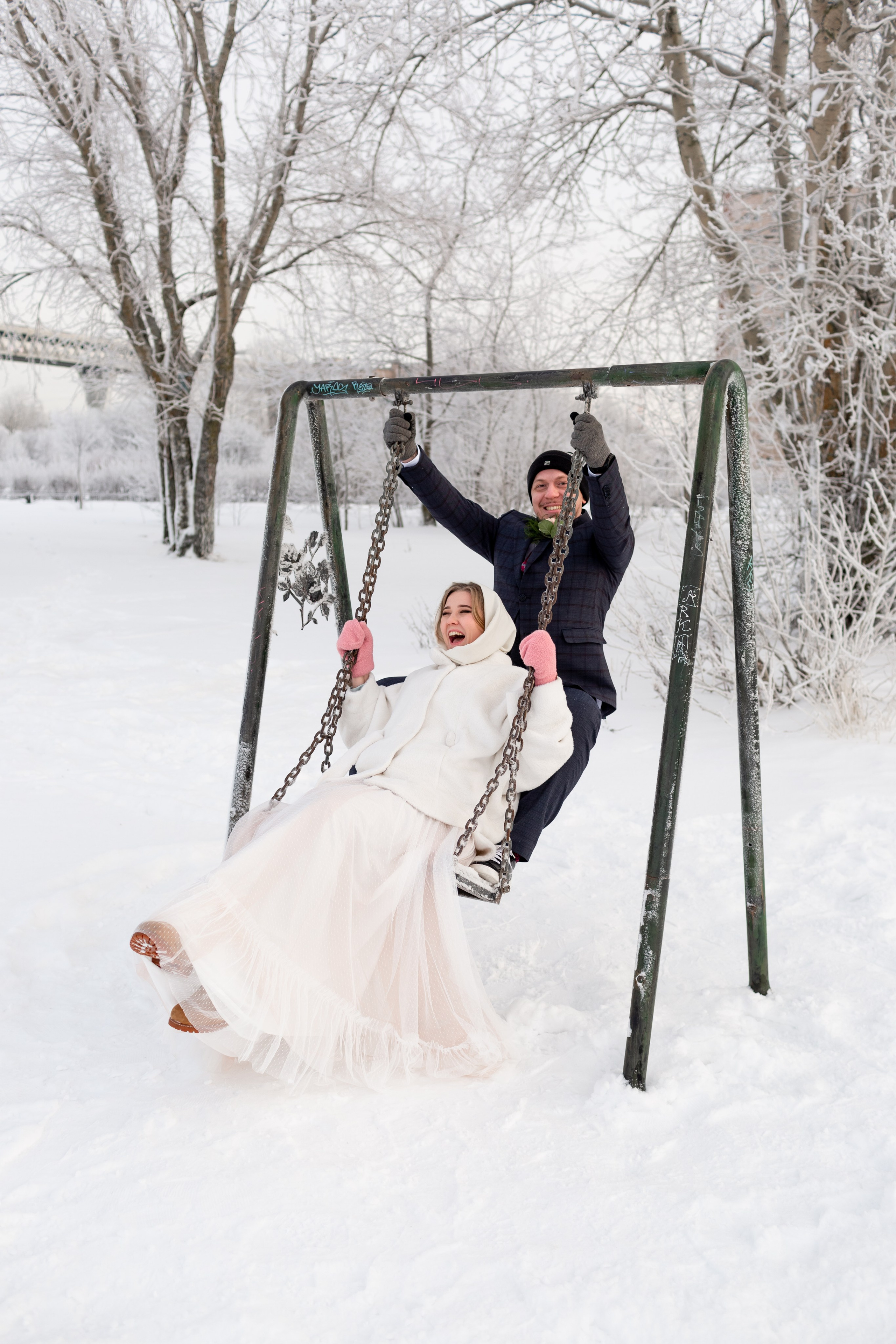 Свадебная фотосессия зимой. Свадебный фотограф Кирилл Белый