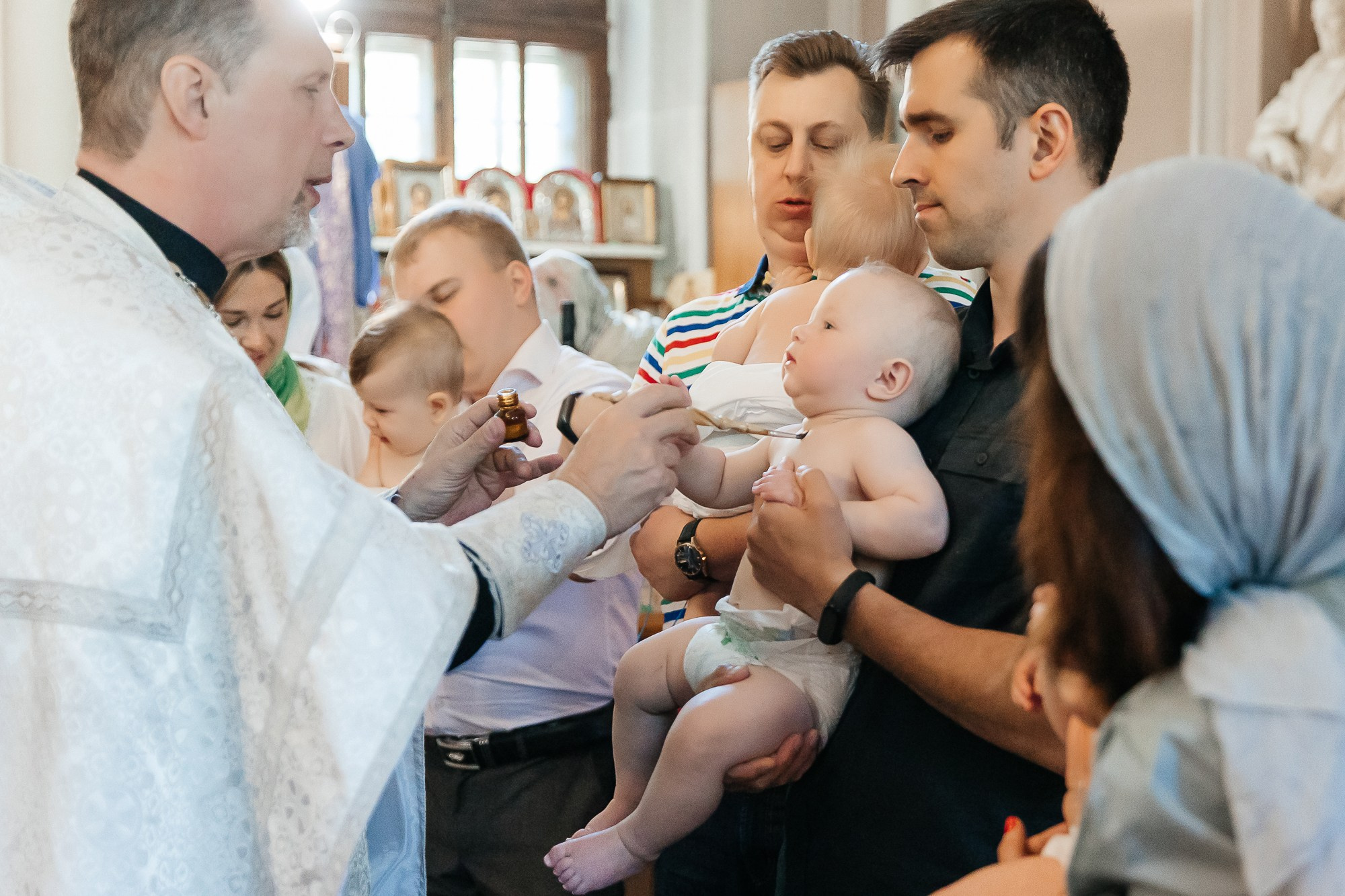 Таинство крещения Дмитрия (28 мая 2023). Свадебный и семейный фотограф Крамар Наталья