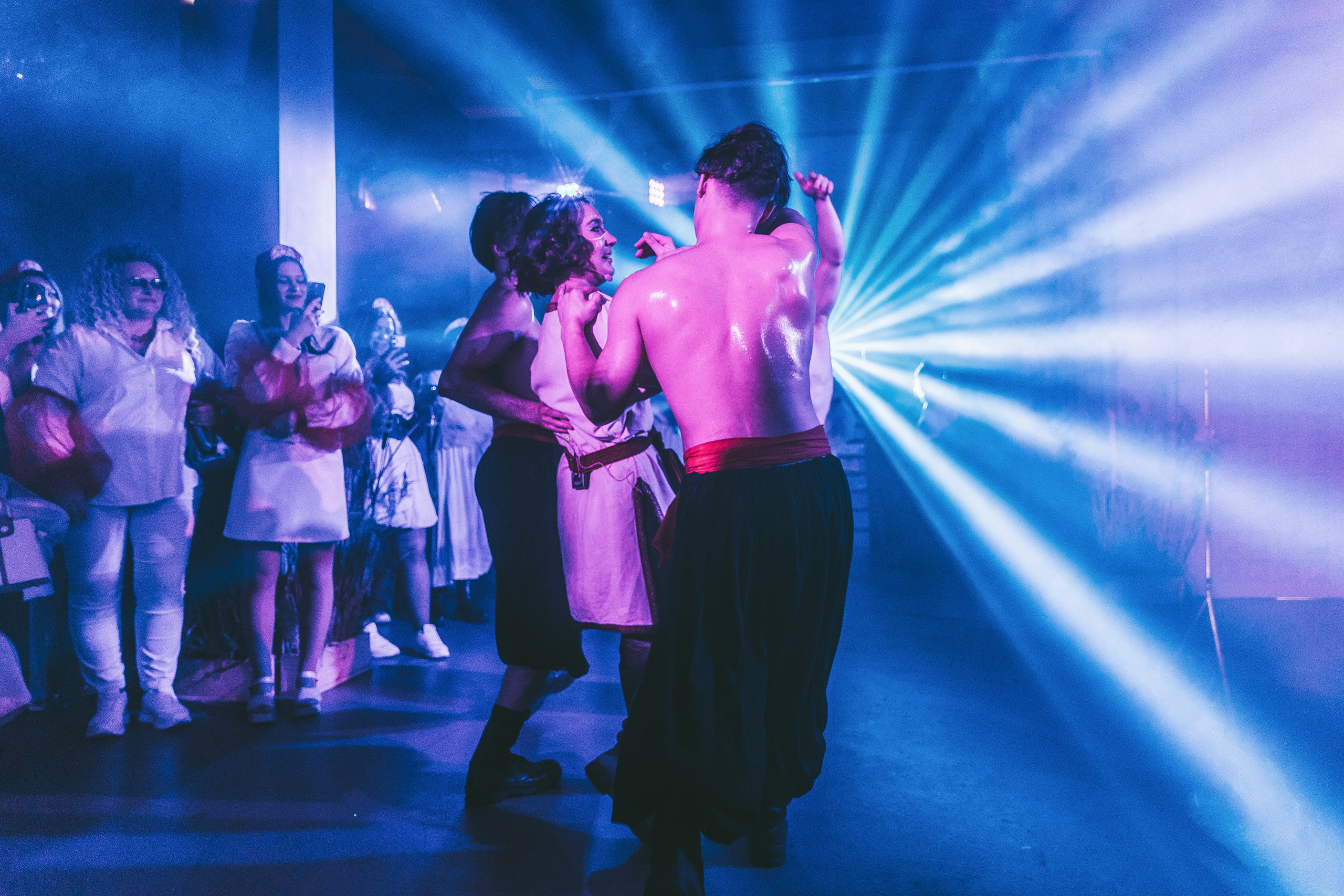 МЕГАДЕВИЧНИК 8 марта. Портфолио свадебного фотографа. Роман Каргаполов