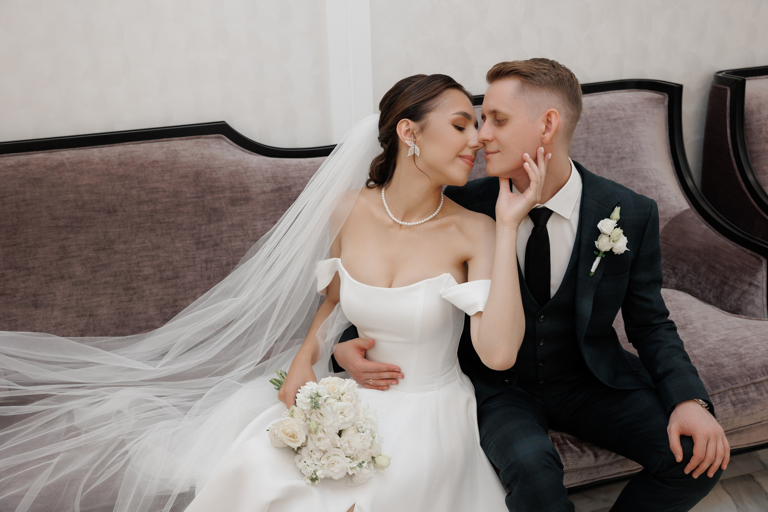 Регистрация в отеле Fish Point, ЗАГС Бутово, прогулка в Остафьево. Свадебный и репортажный фотограф (Москва, Королев и другие)