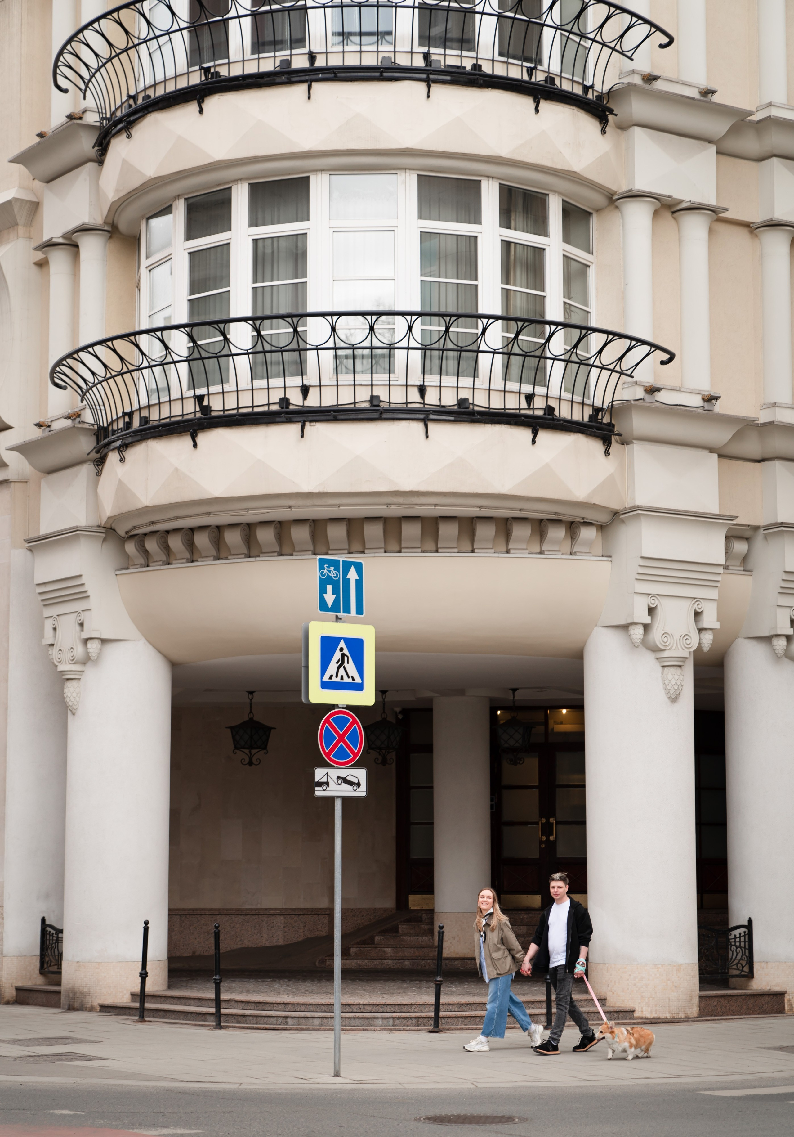 Прогулка на Патриарших прудах. Свадебный фотограф Вера Климова
