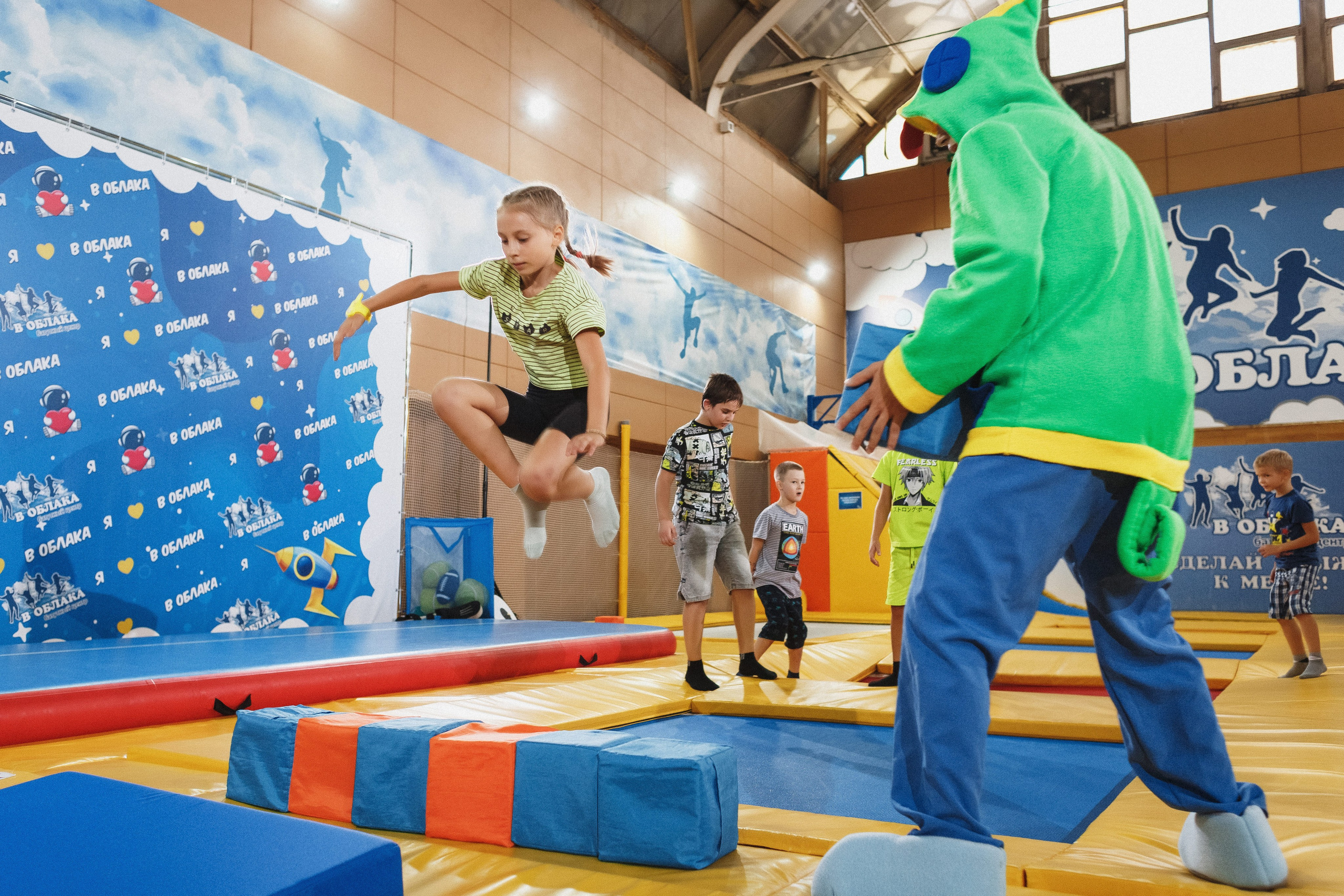 Веселые моменты: День рождения Даниила в 'В облака' Таганрога. Свадебный и семейный фотограф в Таганроге Бакарюк Антон