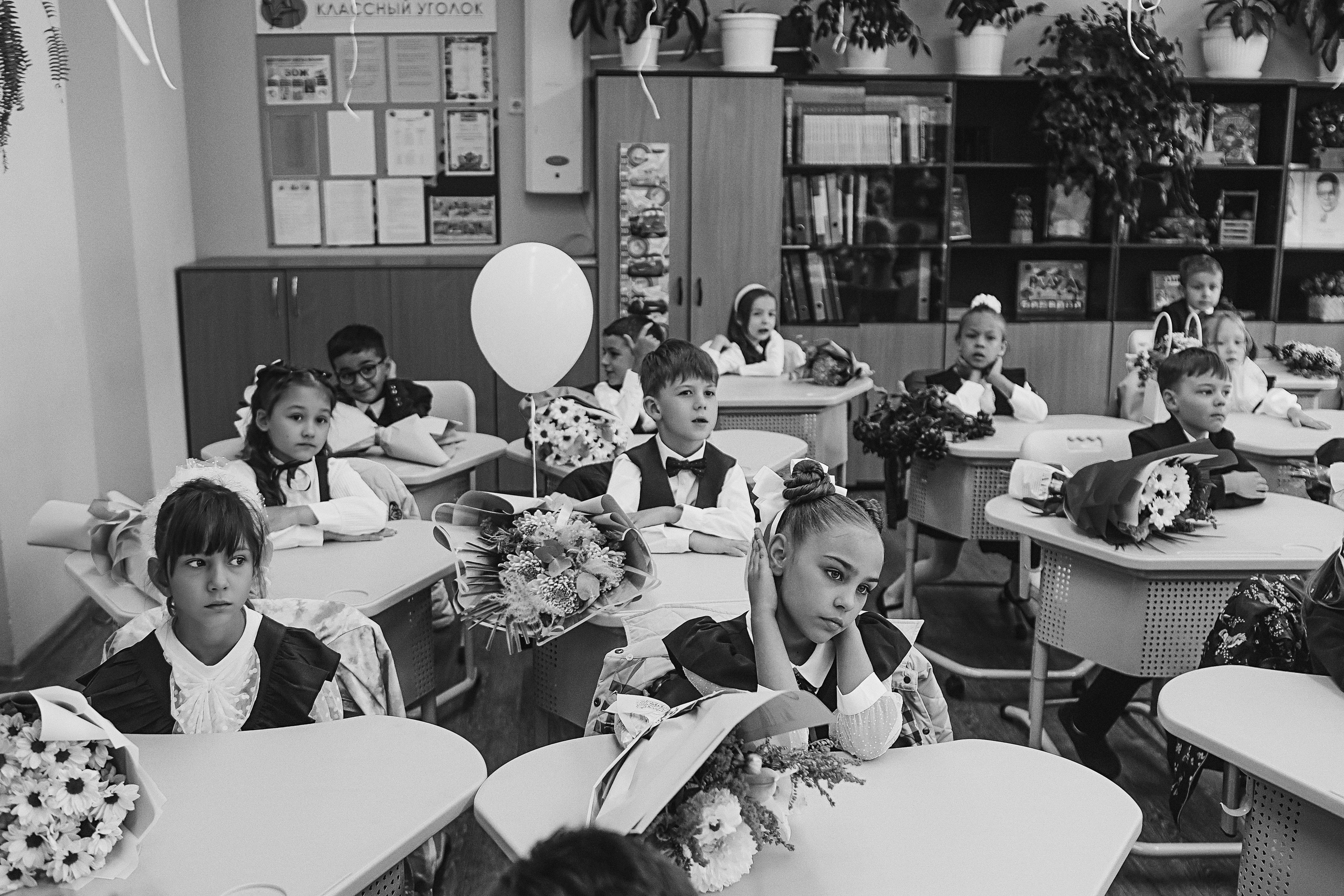 1 сентября линейка+кл час+портреты. Семейный фотограф Тюмень, фотограф на роды Салмина Мария