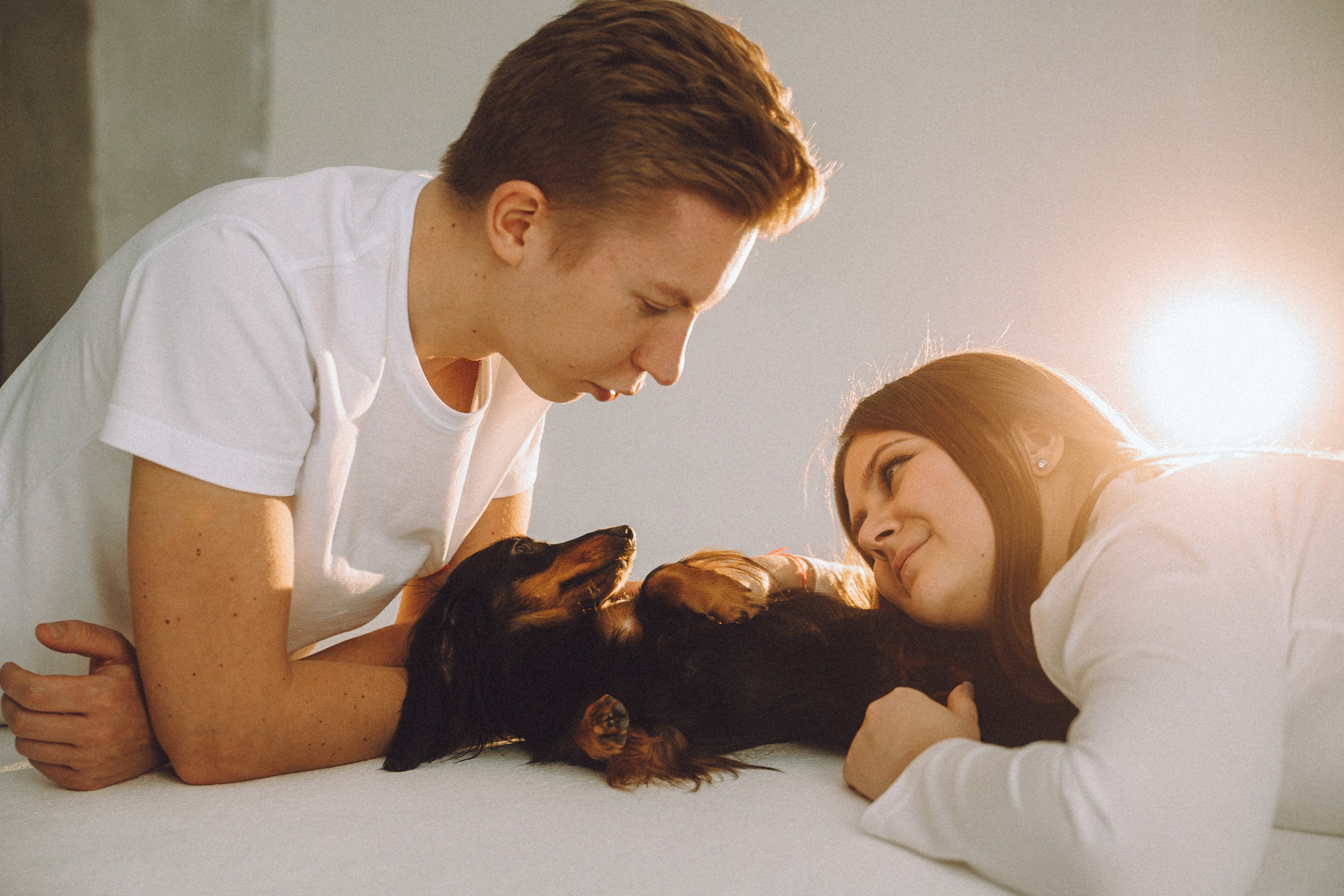 Натали, Свят и Эни