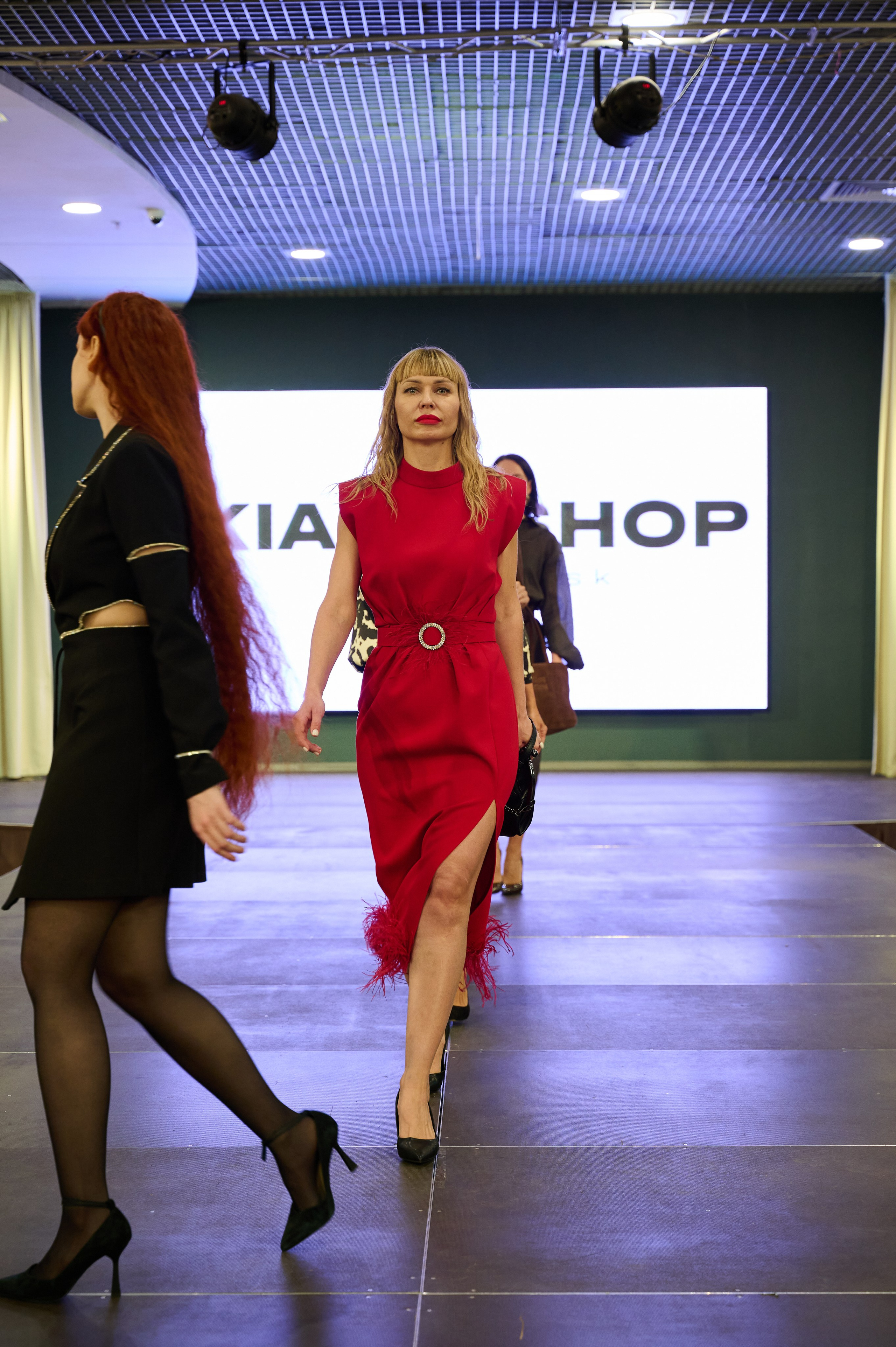 Показ Global Russian Models. Фотограф Универсал в Новосибирске