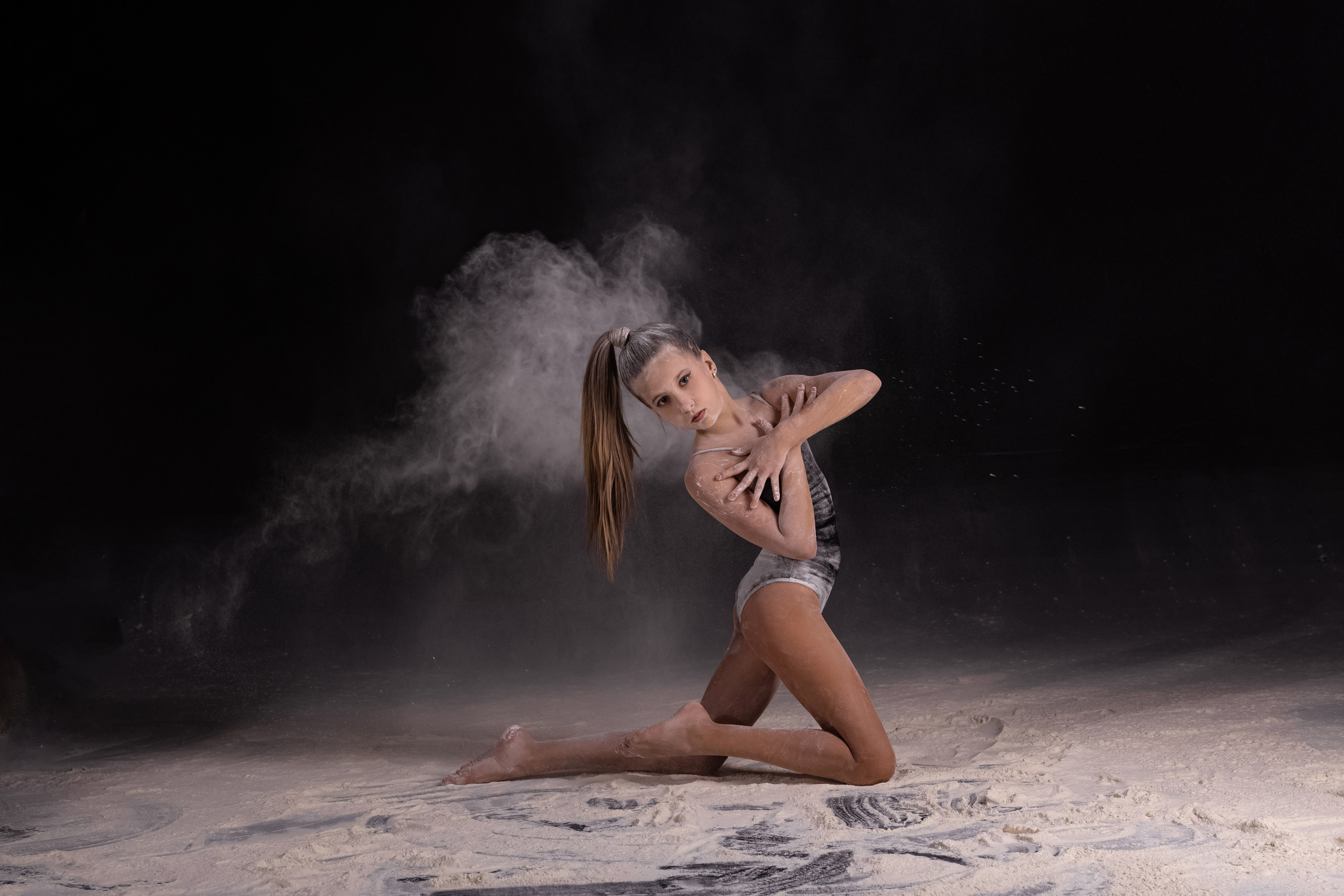 Александра фотосессия с мукой. Семейный, детский фотограф в Твери Кираева Лилия