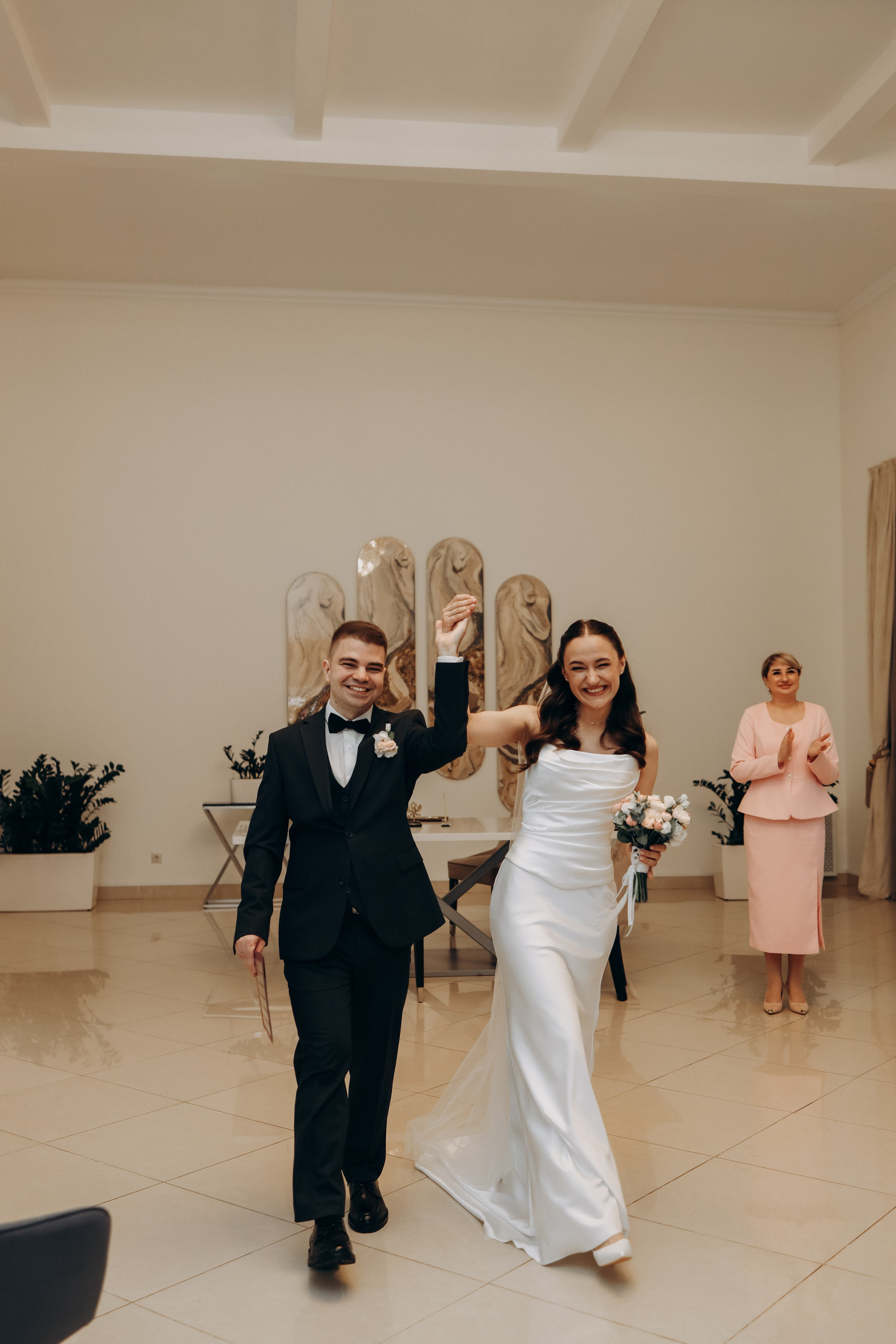К&П. ЗАГС ВДНХ + прогулка. Диана Чечель. Свадебный и семейный фотограф в Москве