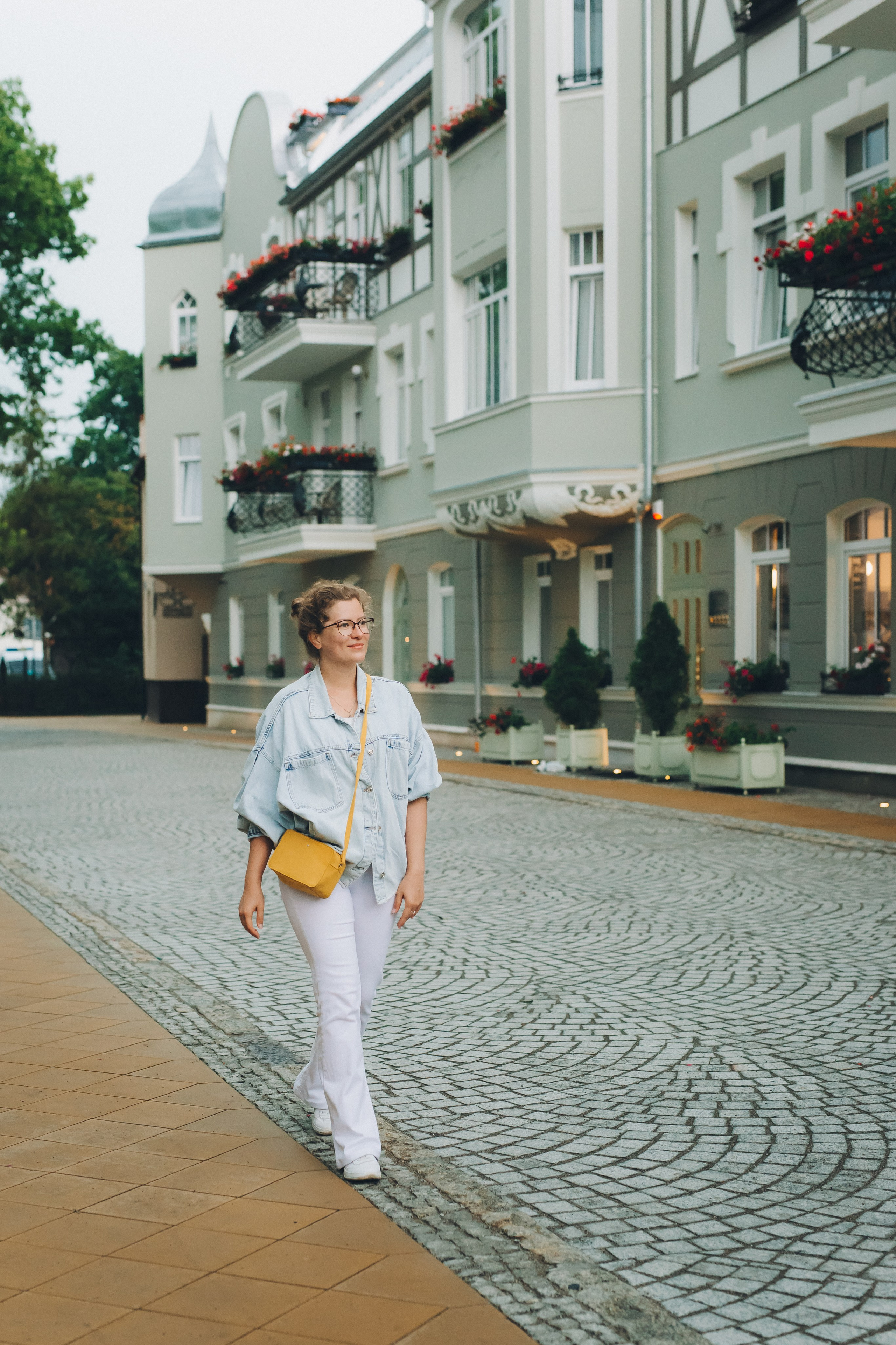 Мария и фотопрогулка в ненастную погоду. Фотограф Зеленоградск Красильникова Елена