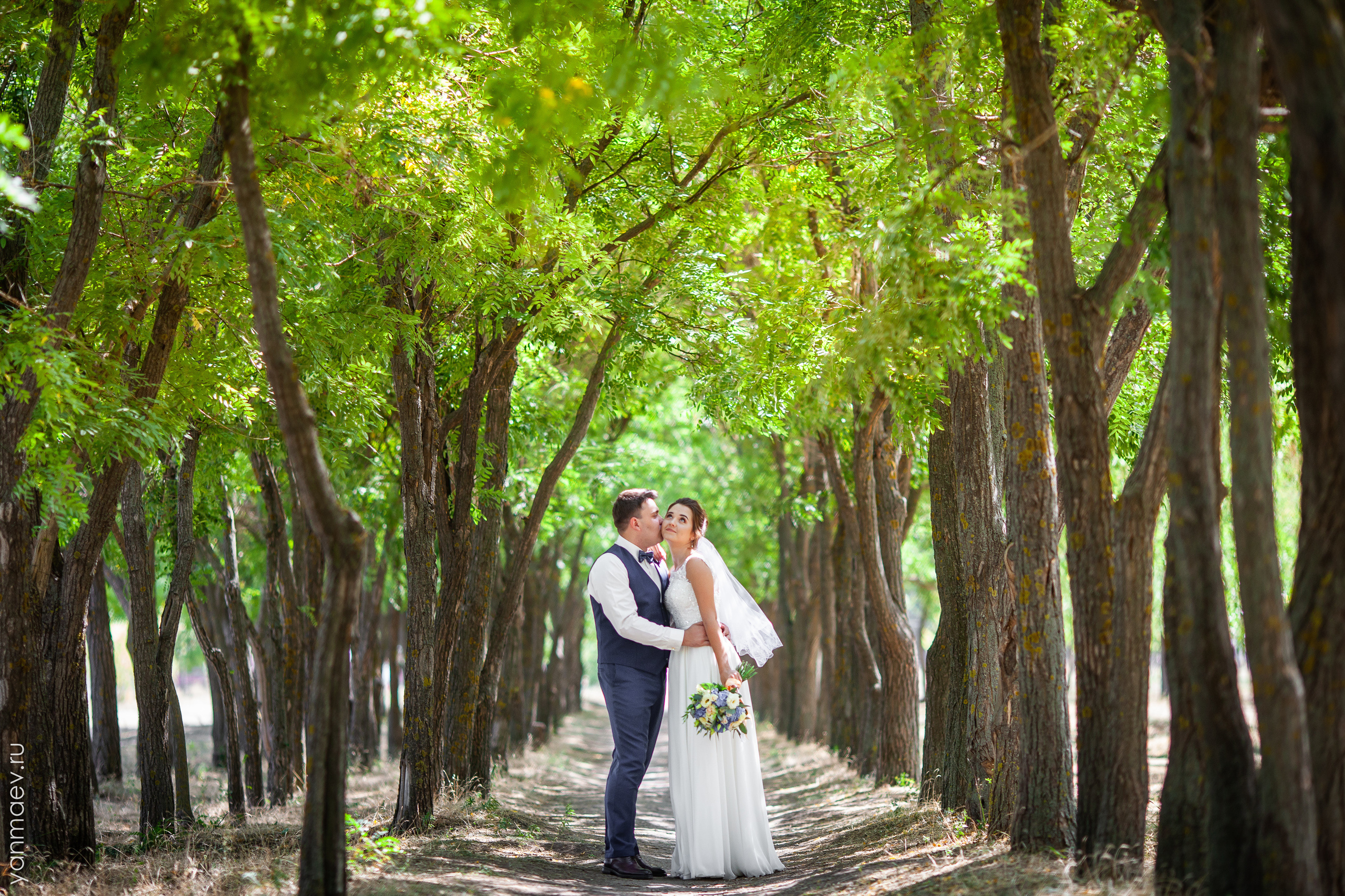 Свадебное портфолио фотографа. Свадебная, репортажная и бизнес съёмка в Ростове-на-Дону