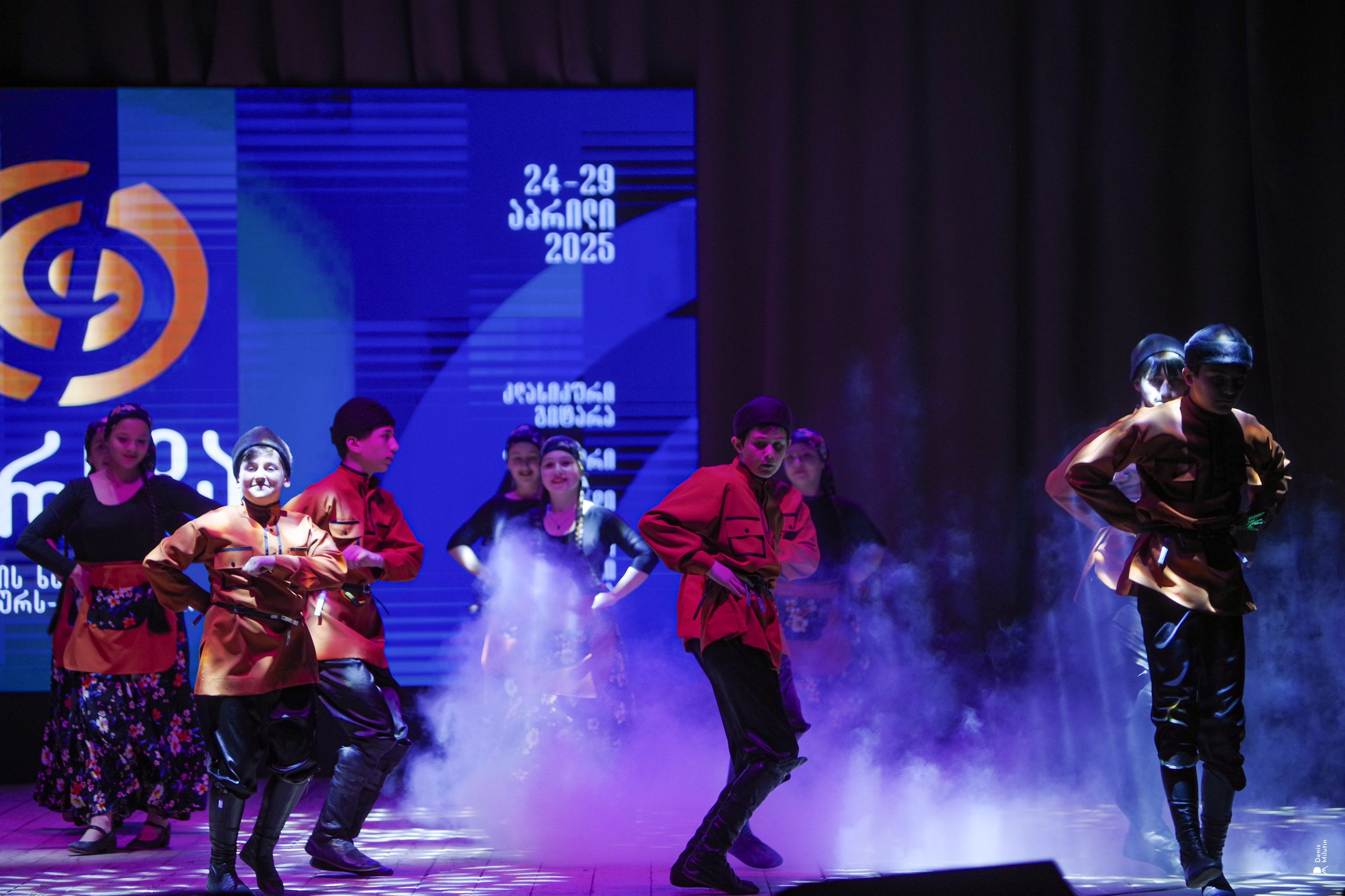 Танцы в Хоби. Портретный фотограф Денис Милютин