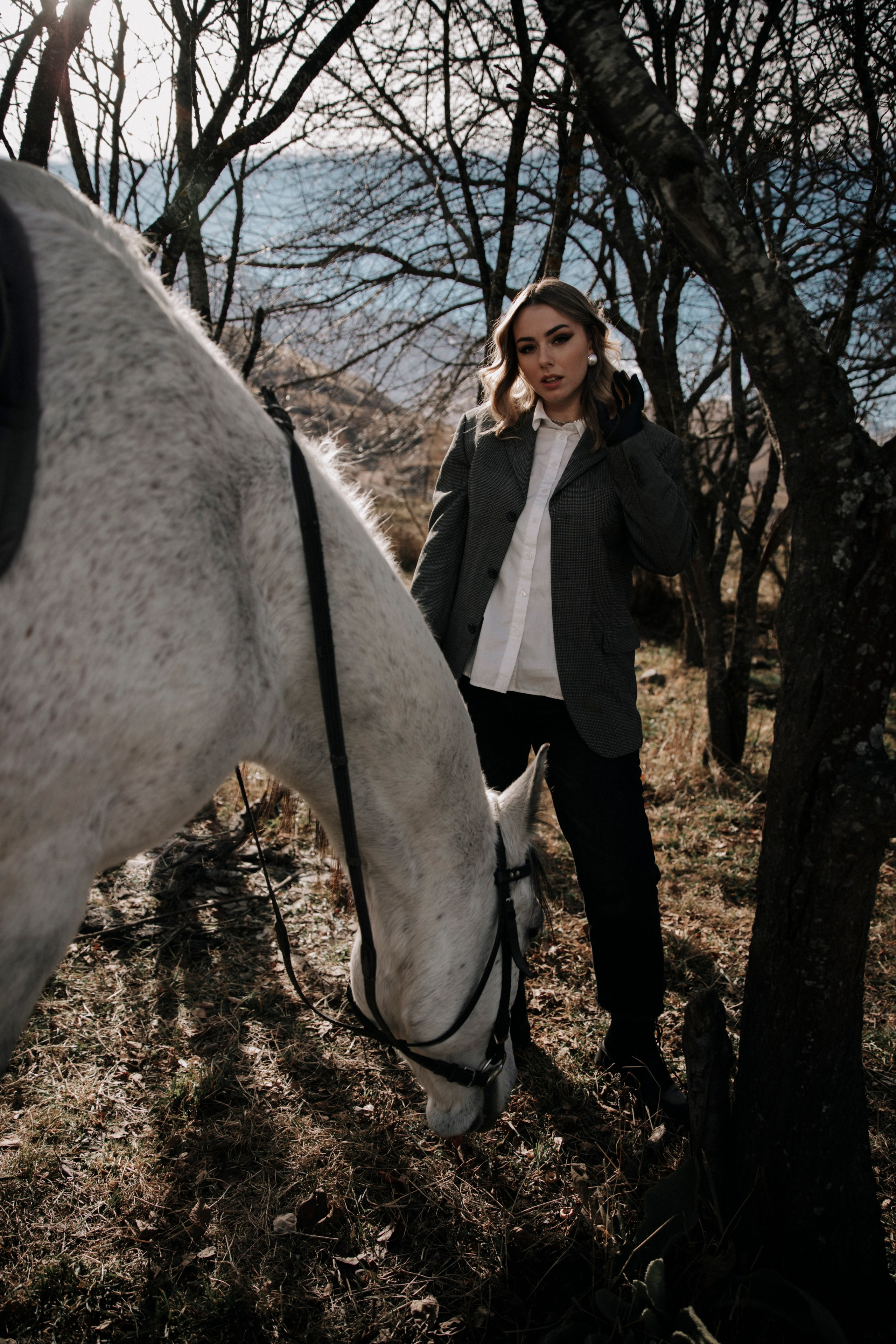 фотосессия с лошадью, фотосессия, лошадь, фотосессия в горах, фото с конем, фотография с лошадью, фотосессия, горы, Кавказ, фотосессия в песках, фотограф Осколкова Ульяна