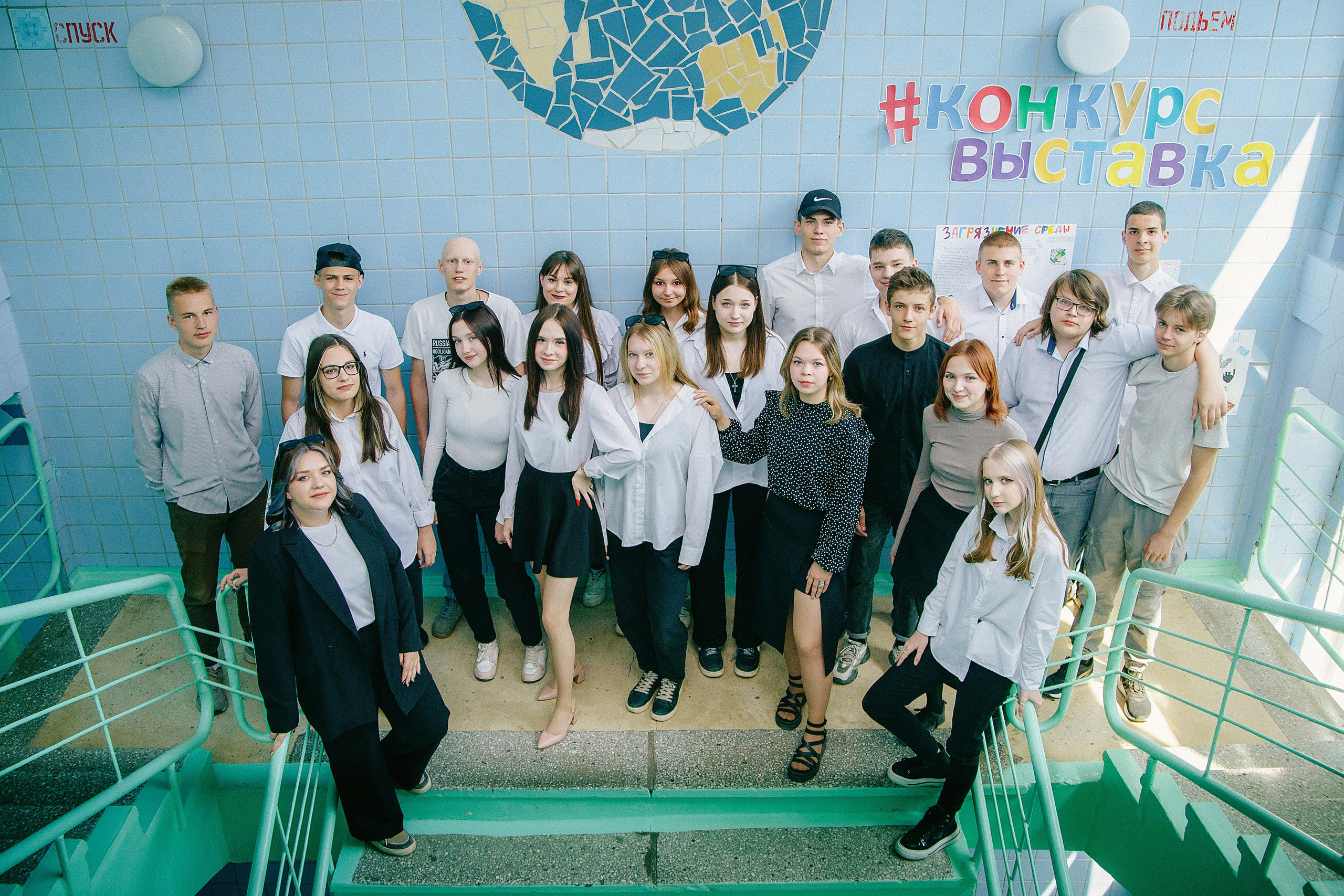 Выпускные альбомы групповые фотографии Искитим Бердск Новосибирск. Выпускные альбомы Искитим, Бердск и Новосибирск Крюкова Елена