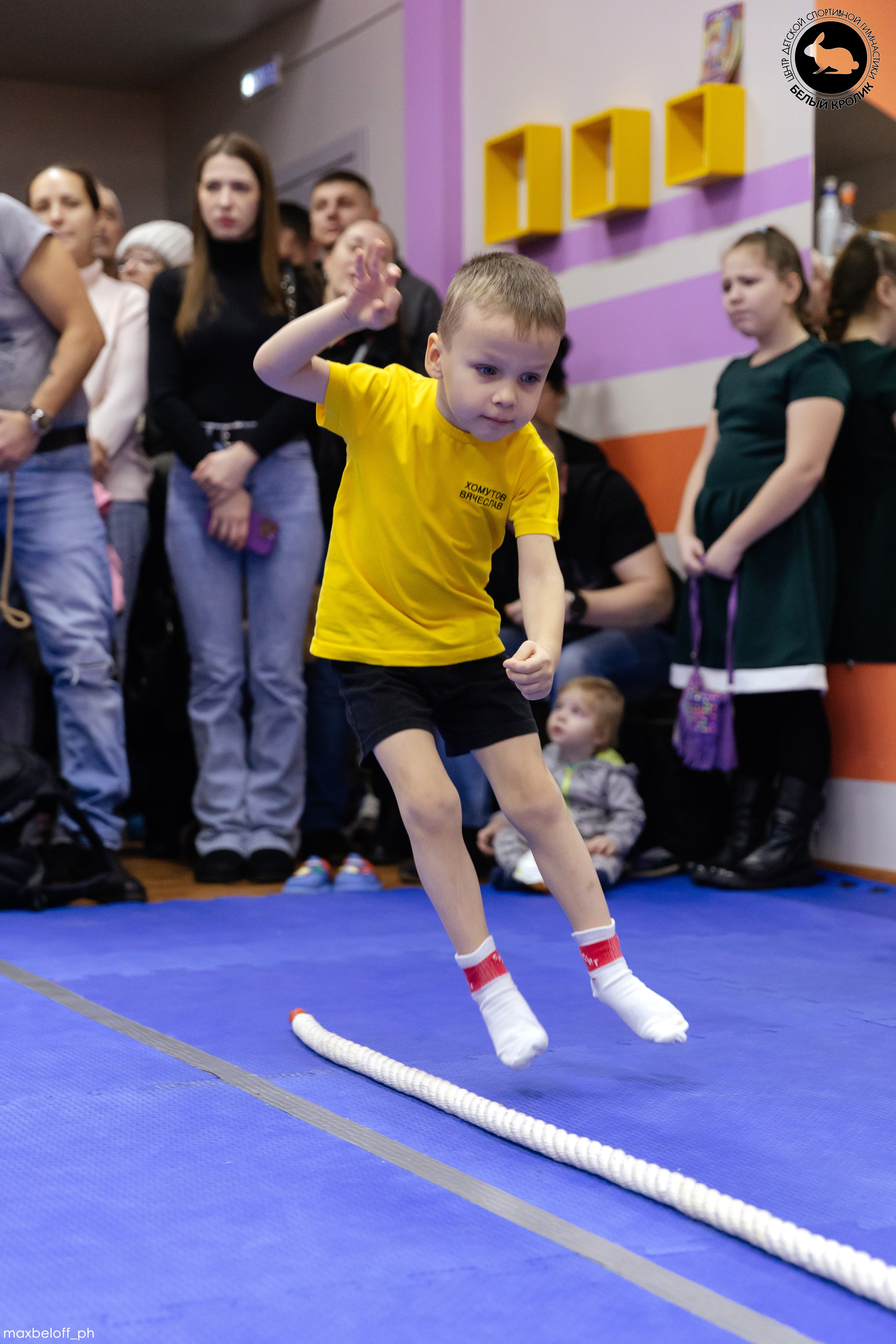 Белый кролик. Соревнования. Семейный фотограф — Макс Белогрудов