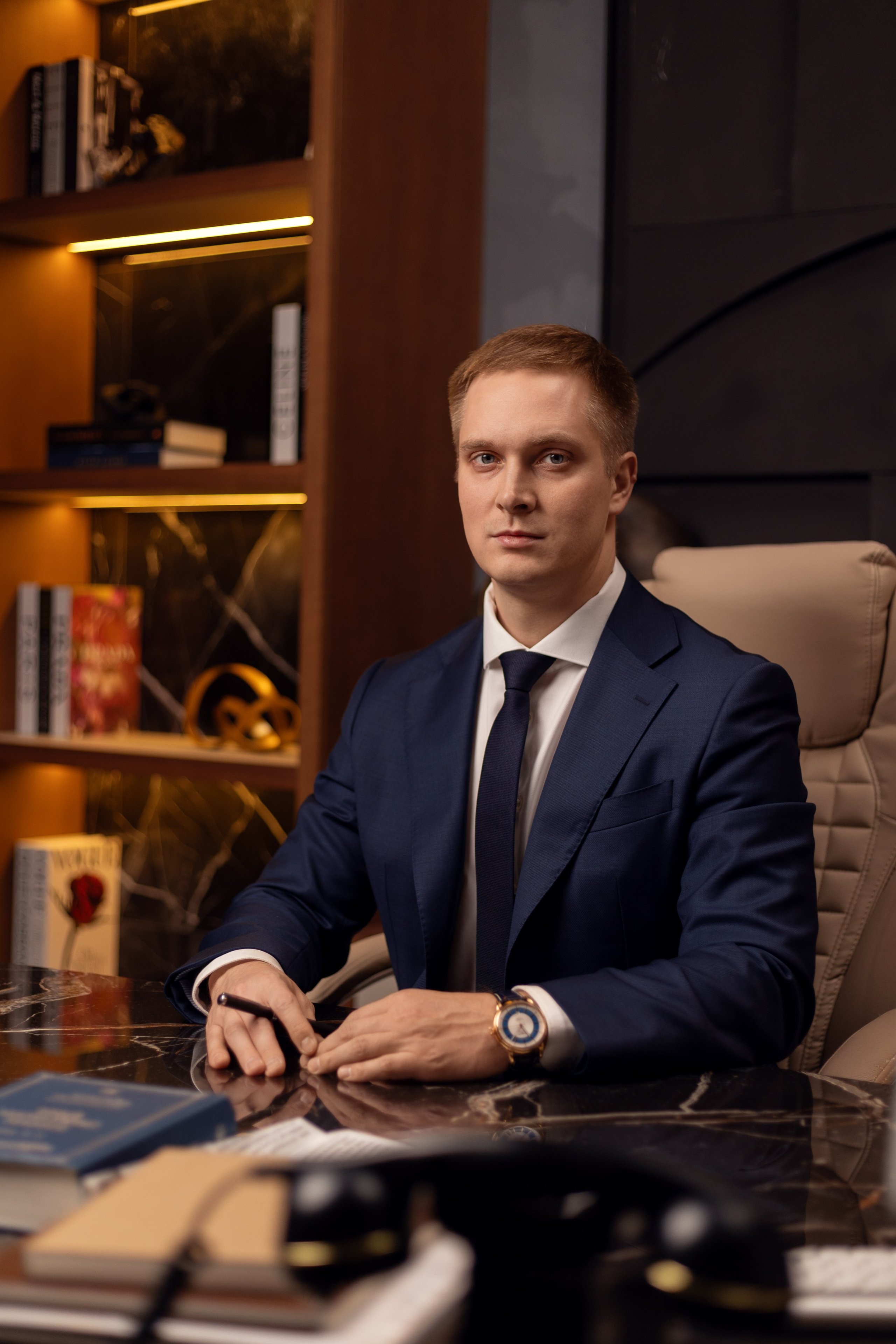 Фотосессия юриста: 4 образа за 2 часа в студии. Кейс. Контент фотограф Казань Татьяна Горина