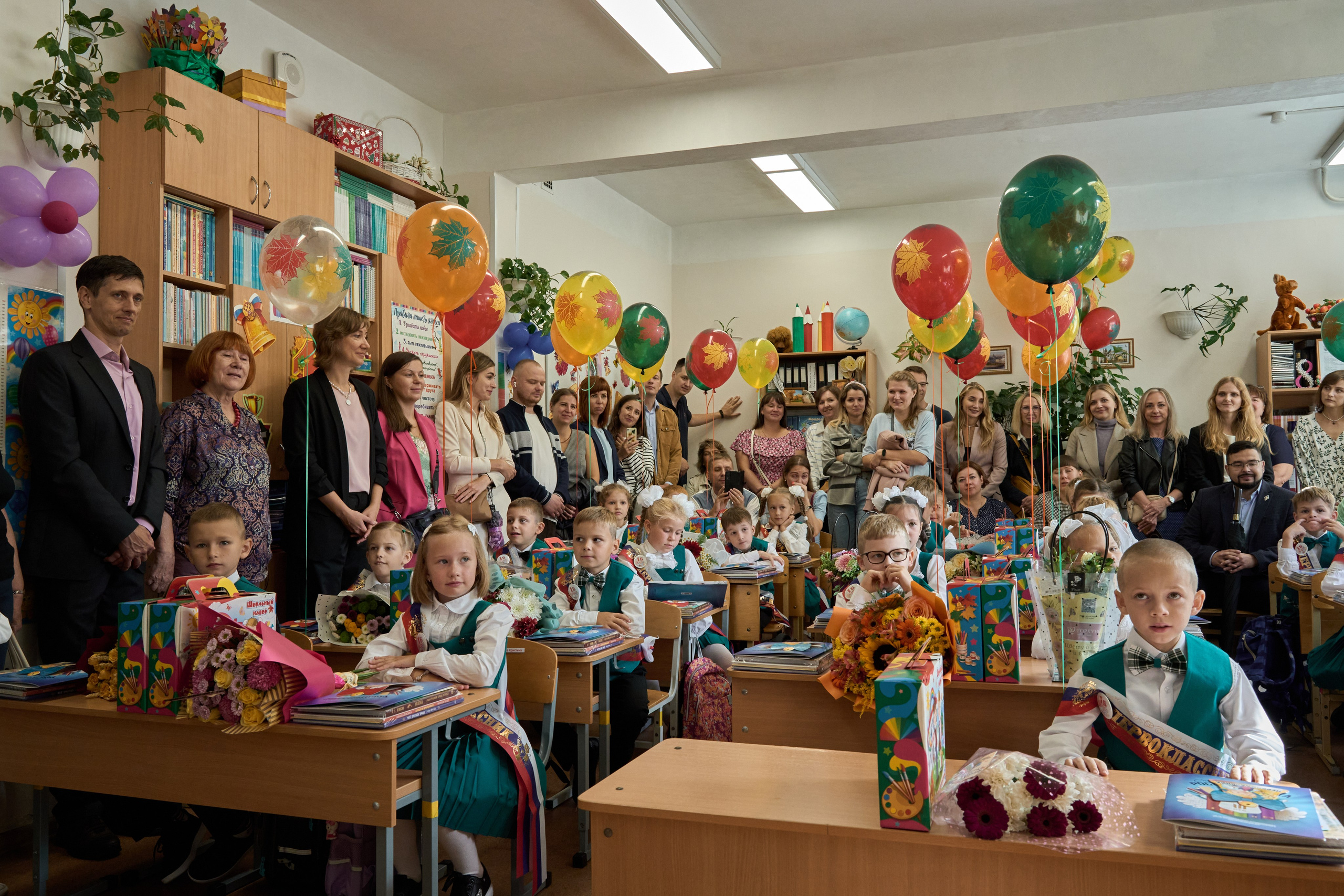 Школьная линейка. 1«Б». Фотограф в Санкт-Петербурге Настя Атом
