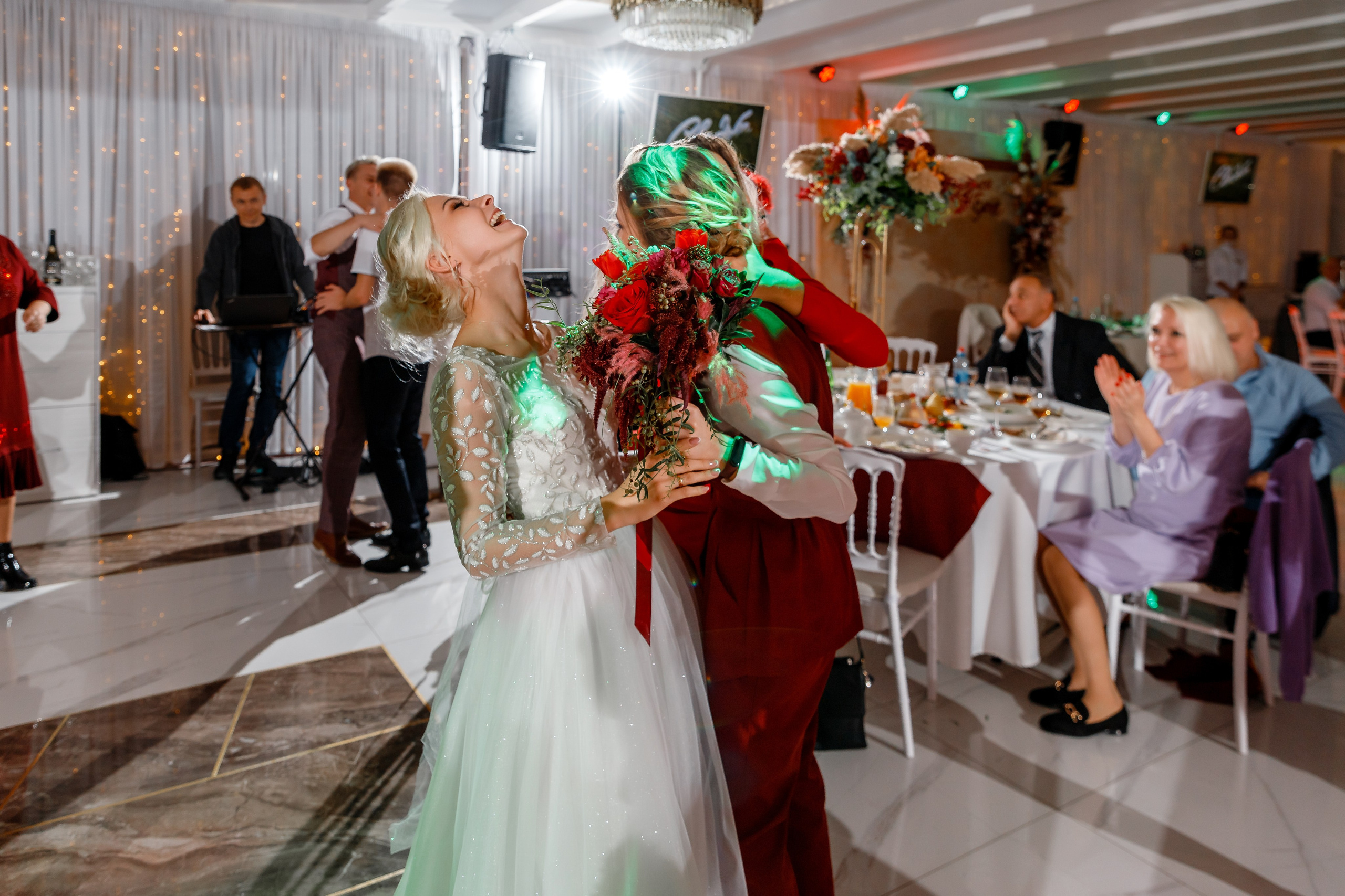 Анонс свадьбы Сергея и Елены. Свадебный фотограф в Крыму и Севастополе Ольга Баскакова