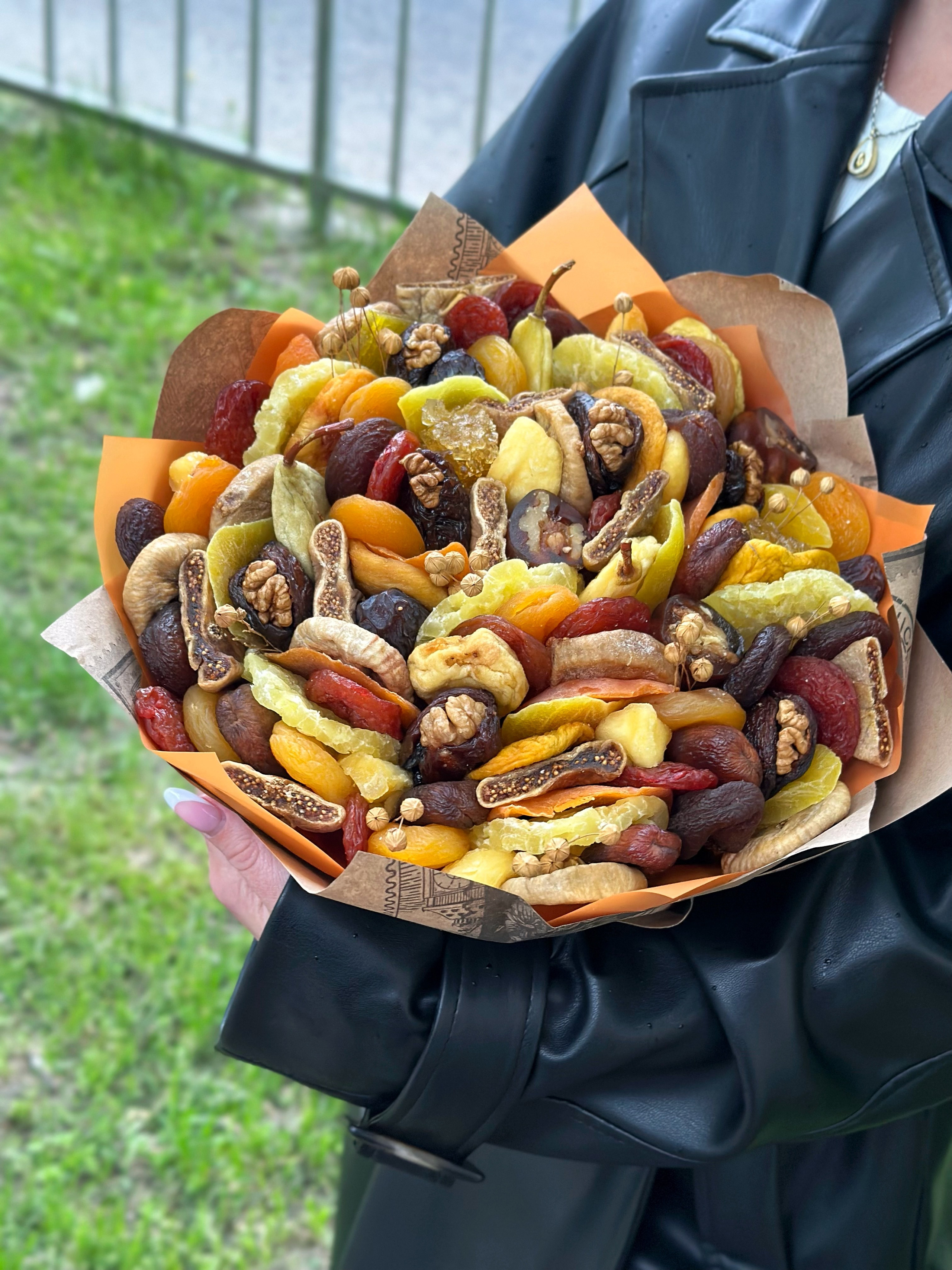 СухоФруктовые. Выездной кейтеринг, съедобные букеты, торты и сладости на заказ