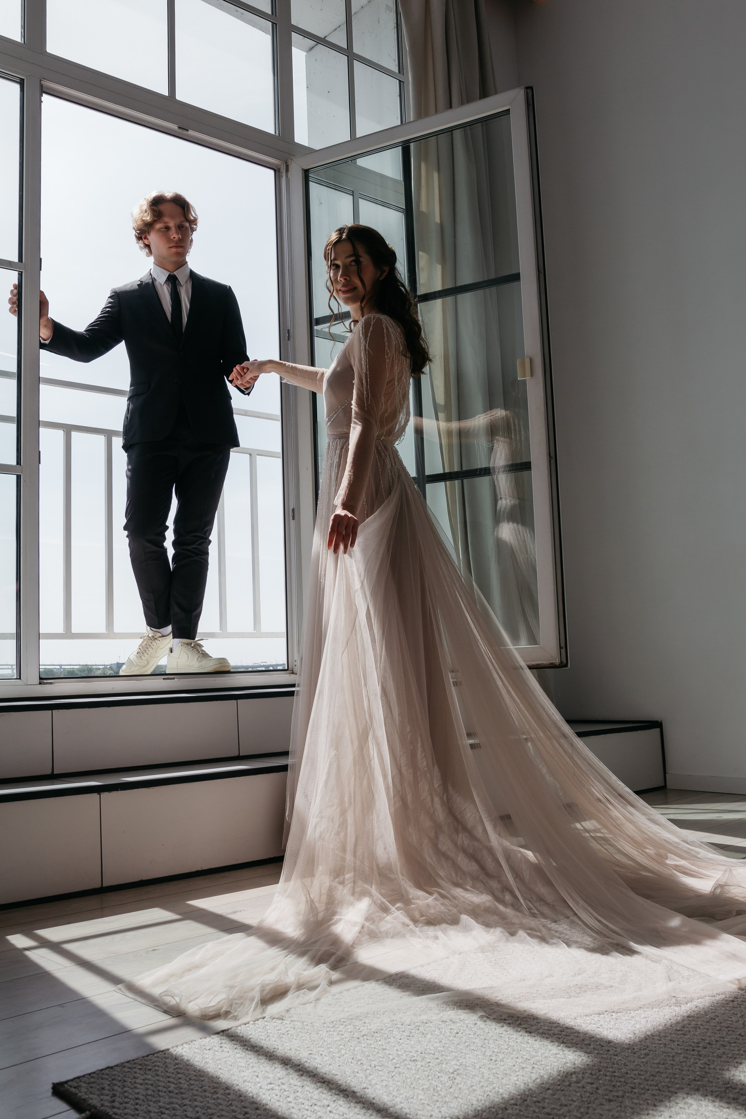 свадебная фотосессия в студии перед свадьбой