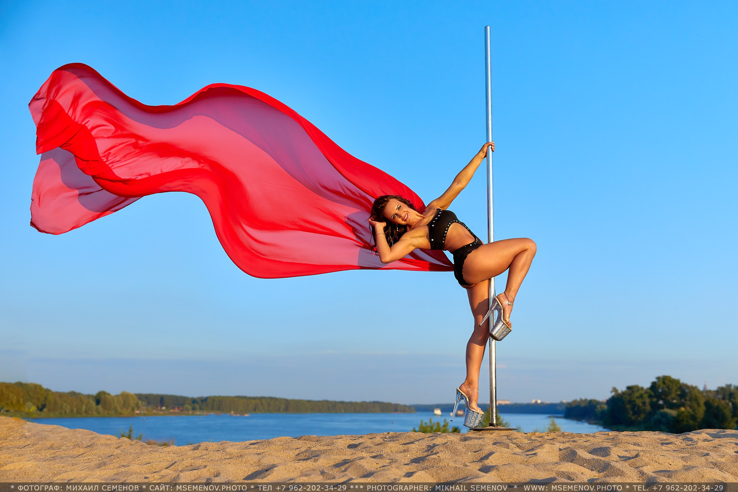 Выездная фотосессия на пилоне «Студия PoleDance Грация танец с шестом» г. Ярославль. Фотограф Михаил Семенов