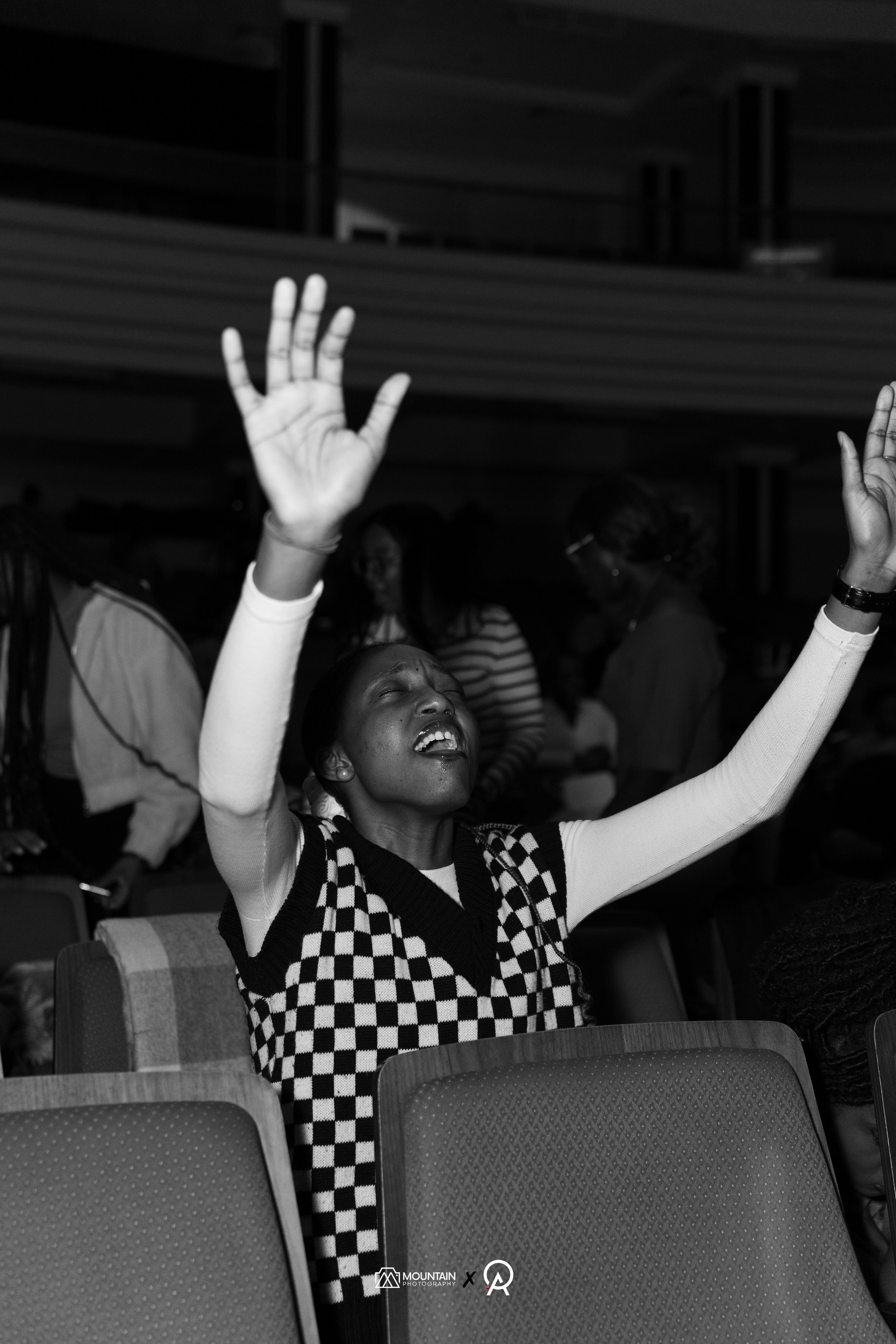 One Audience Gospel concert With Prospa Ochimana. Я занимаюсь событийной, свадебной, товарной, студийной… фотографией