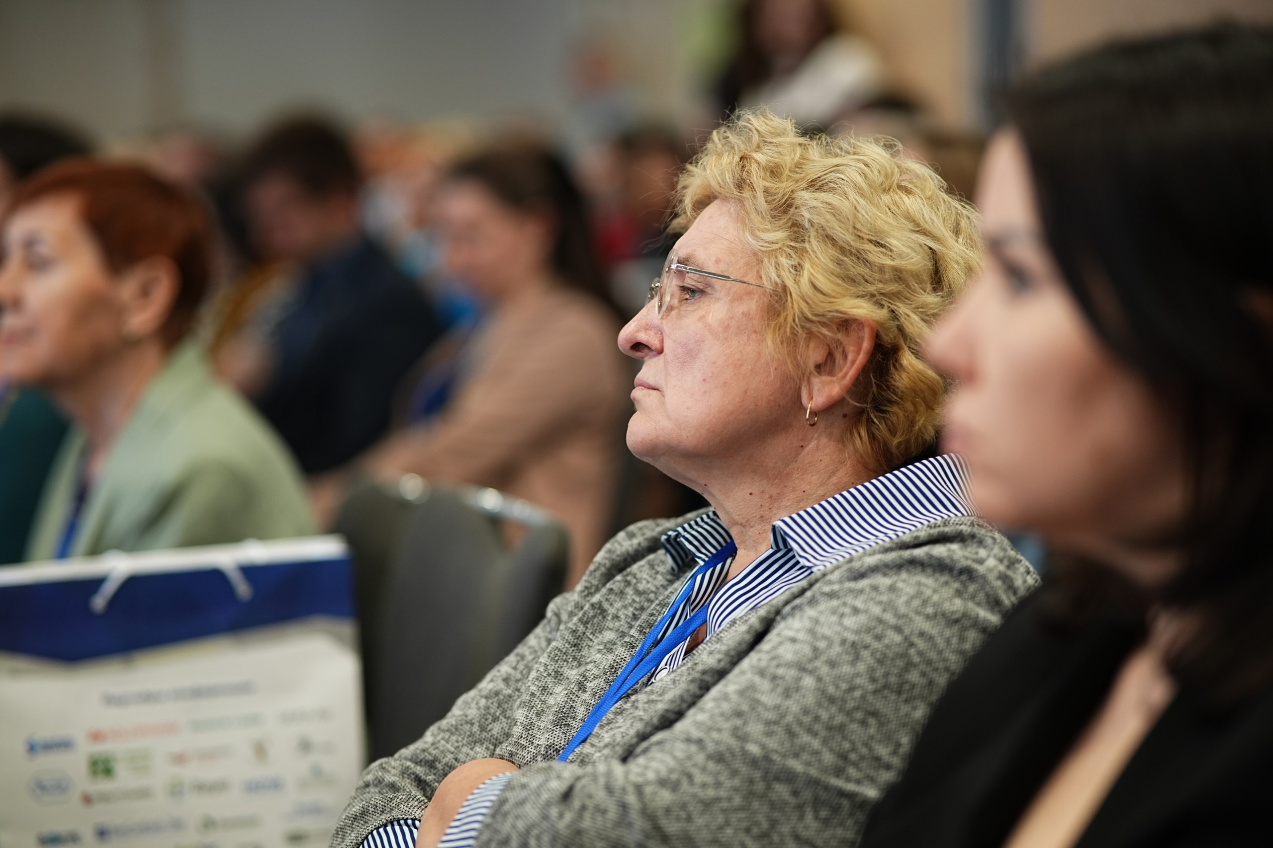 Конференции. Katya Schou