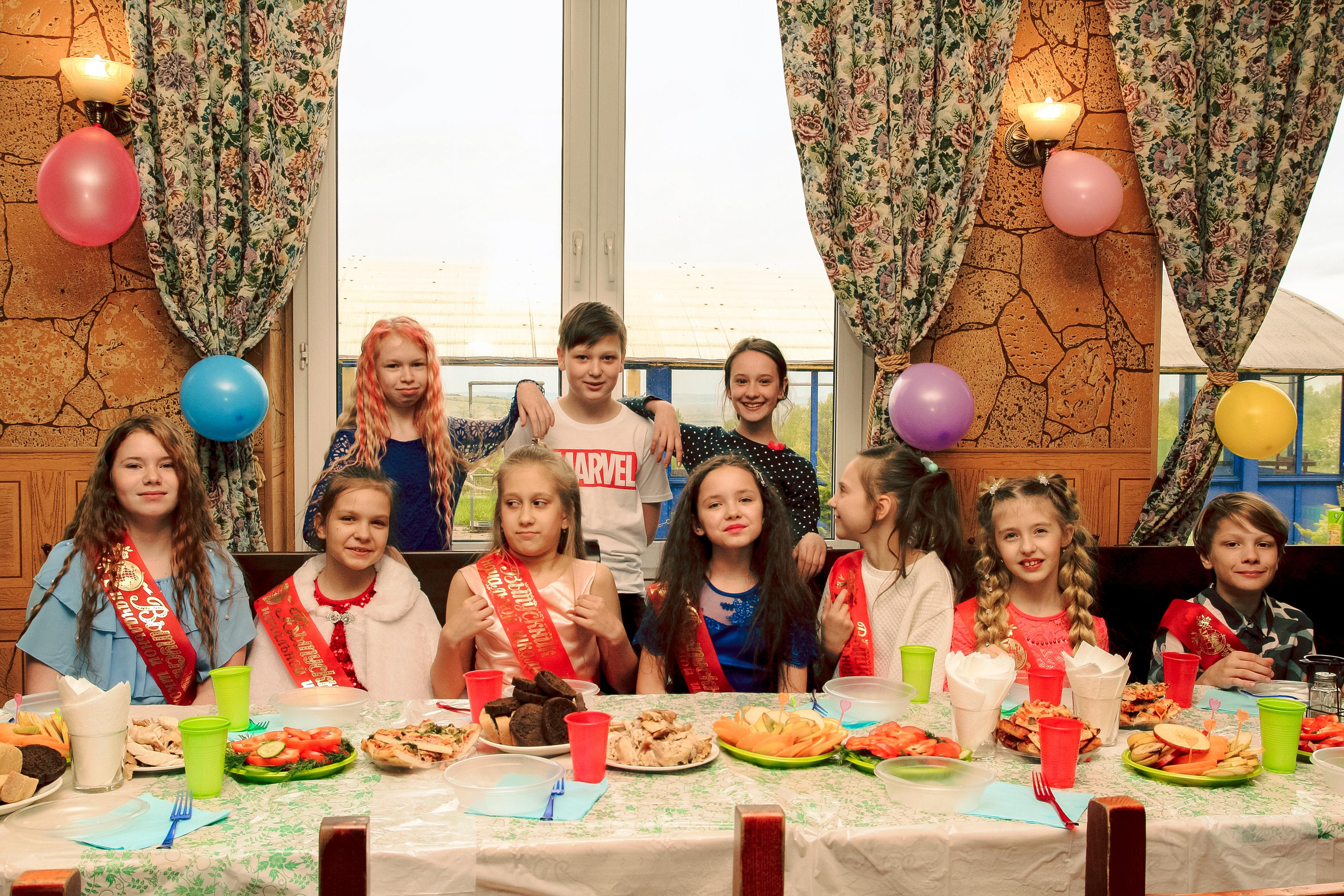 Выпускной в начальной школе. Фотограф Ирина Колесникова