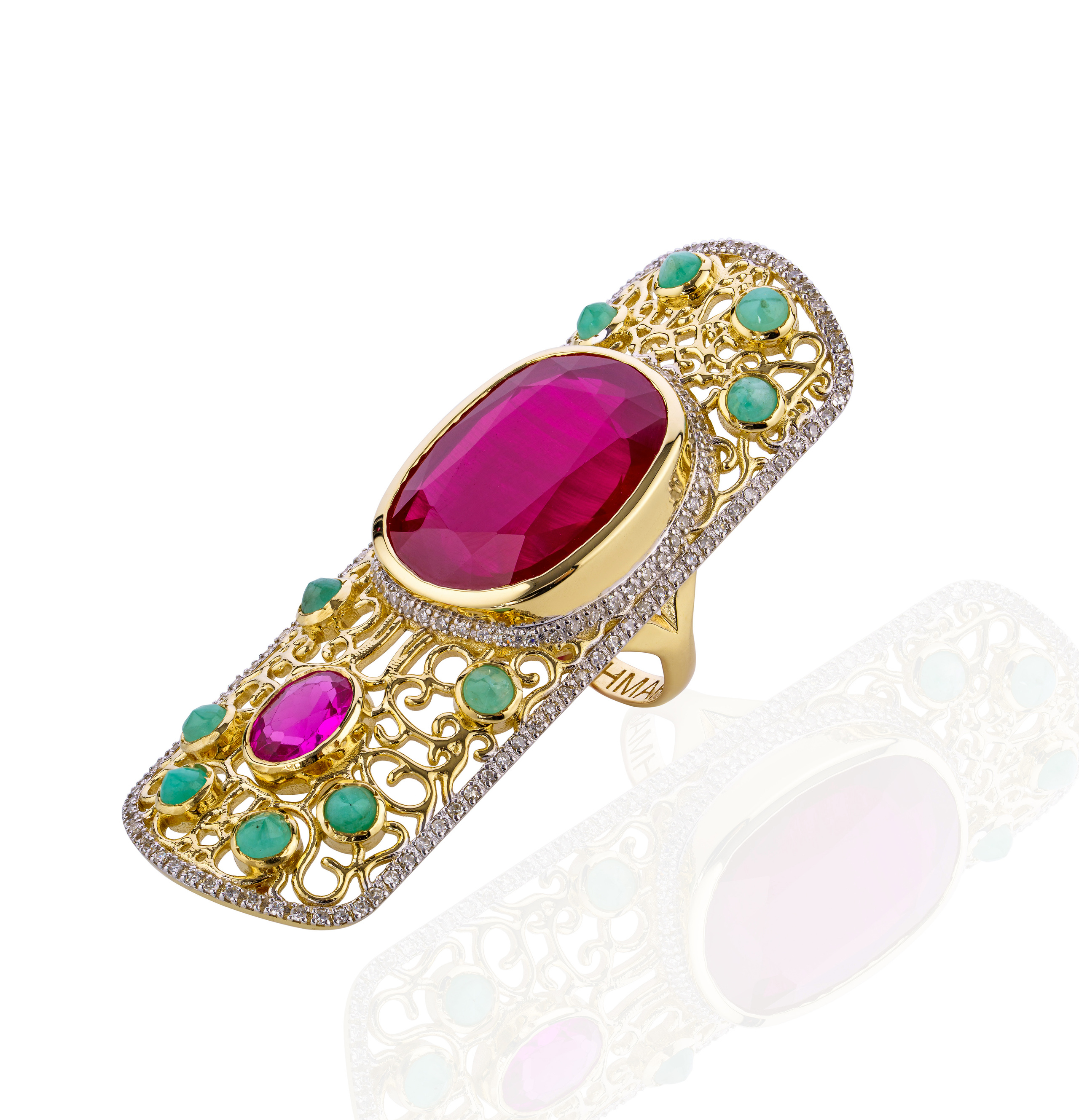 Фотограф ювелирных изделий и бижутерии. Предметный и фуд фотограф Санкт-Петербурга Сергей