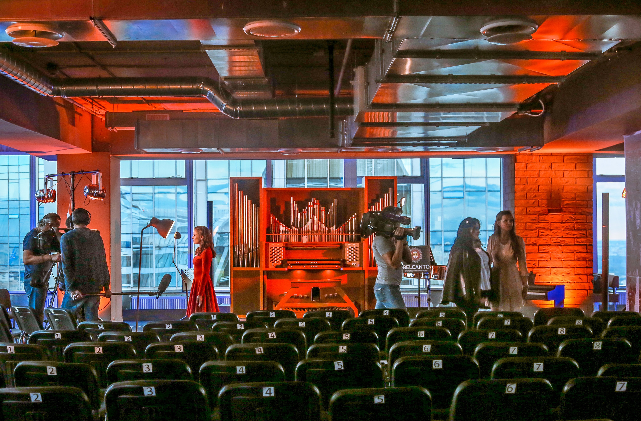 Возвышенная музыка: органный концерт в поднебесье. Дарья Письменюк / Darya Leitstern — фотограф, музыкант, журналист, путешественник