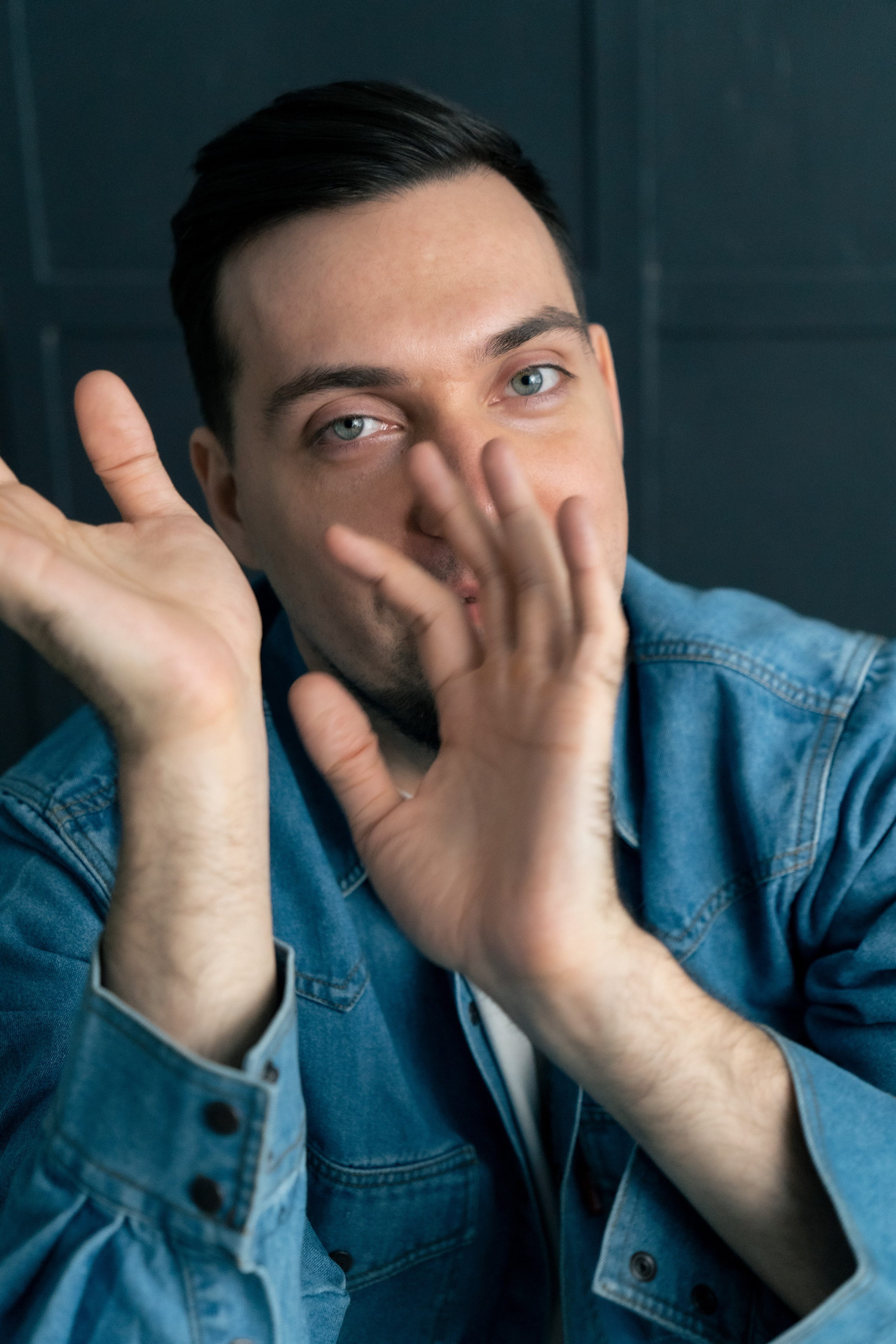 Мужская портретная фотосессия для Кирилла в Санкт-Петербурге. Светлана Гопанюк. Портретный фотограф. Санкт-Петербург. СПб