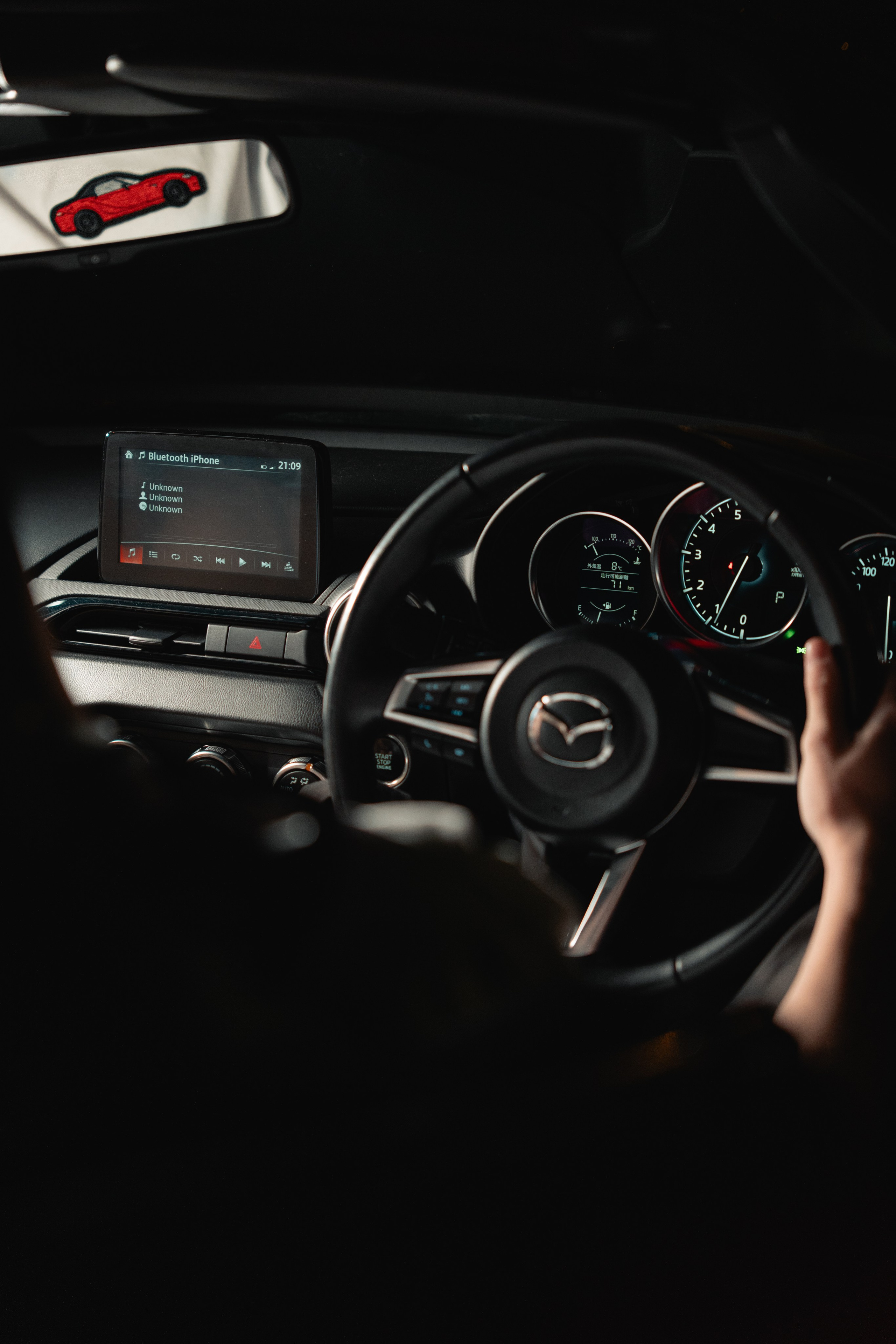 Фотографии футболок Cotton Cars и Mazda MX-5