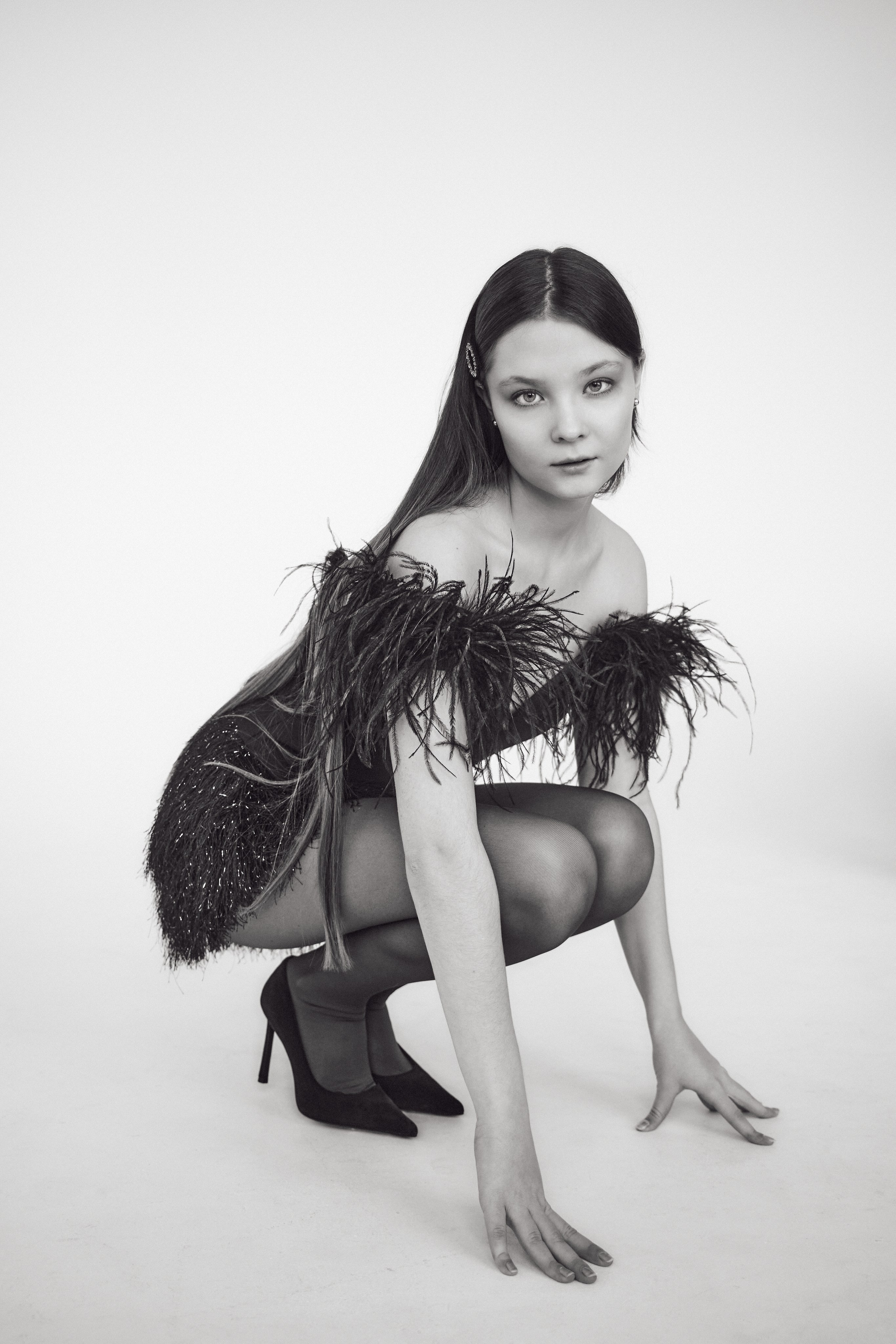 Dari. Modeling agency TM MODELS