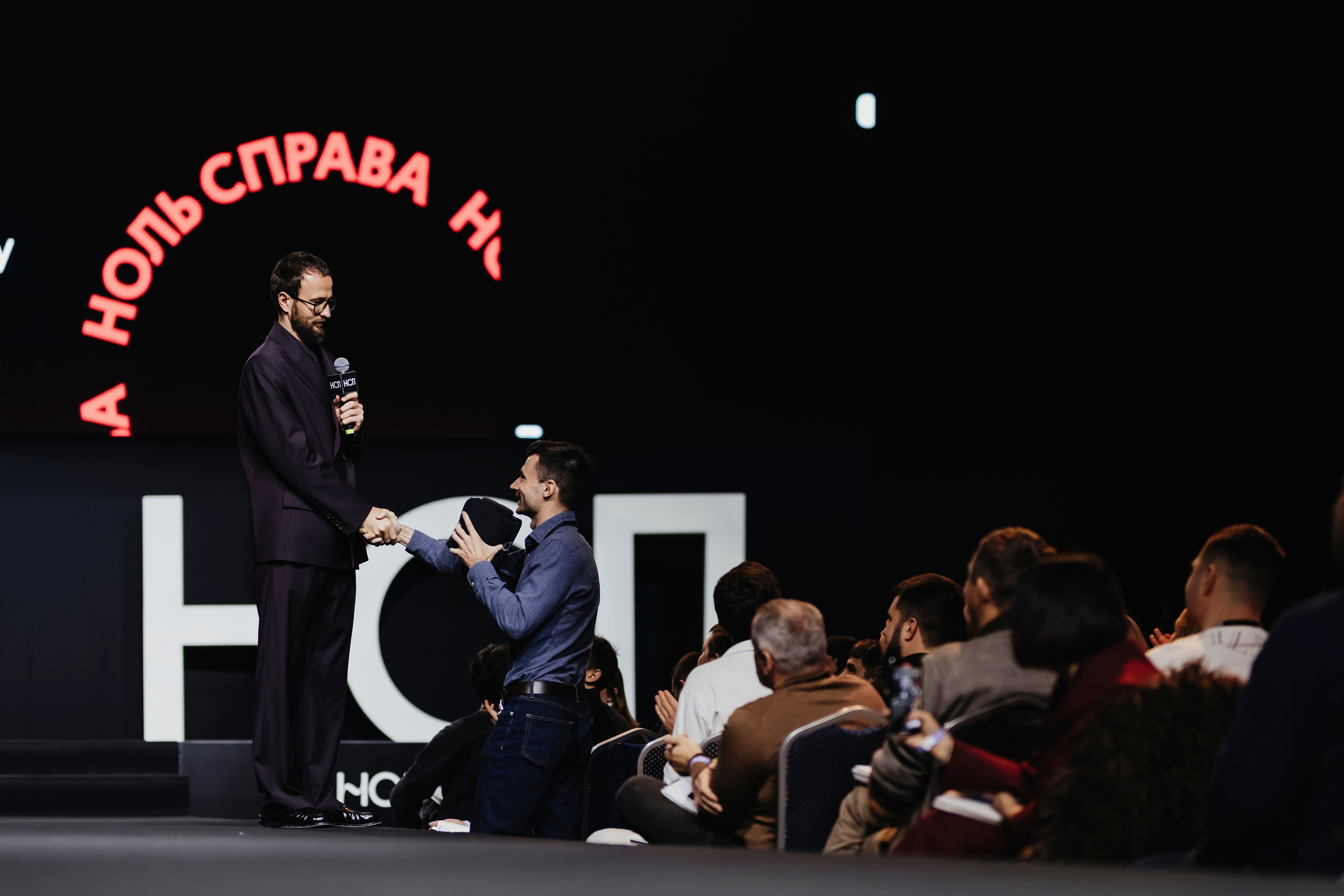 Михаил Гребенюк НСП. Репортажный, event, концертный и backstage фотограф из Москвы Виталий Кривцов