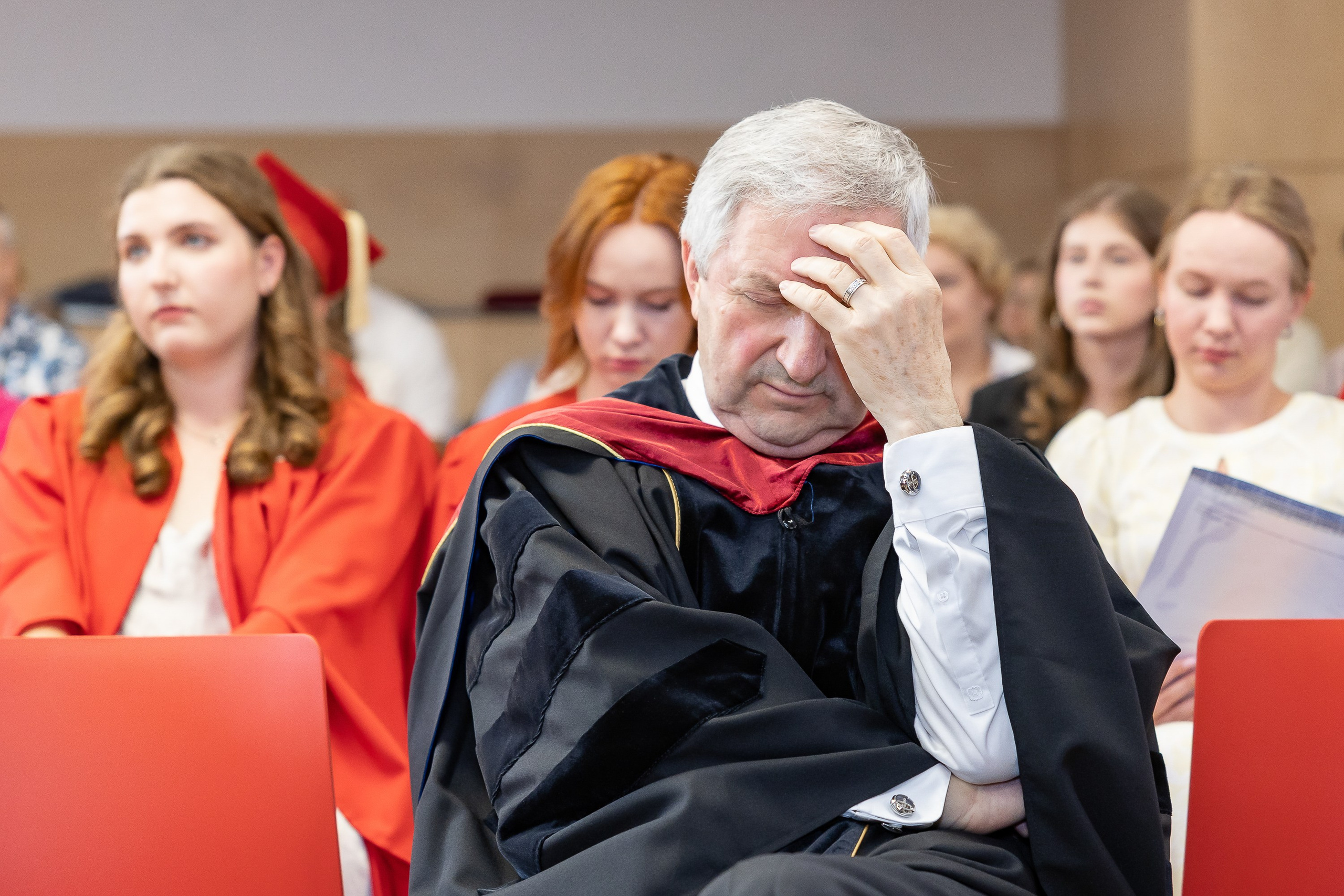 Вручение дипломов об окончании обучения в Президентской академии РАНХиГС. Фотограф Владимир Охрименко