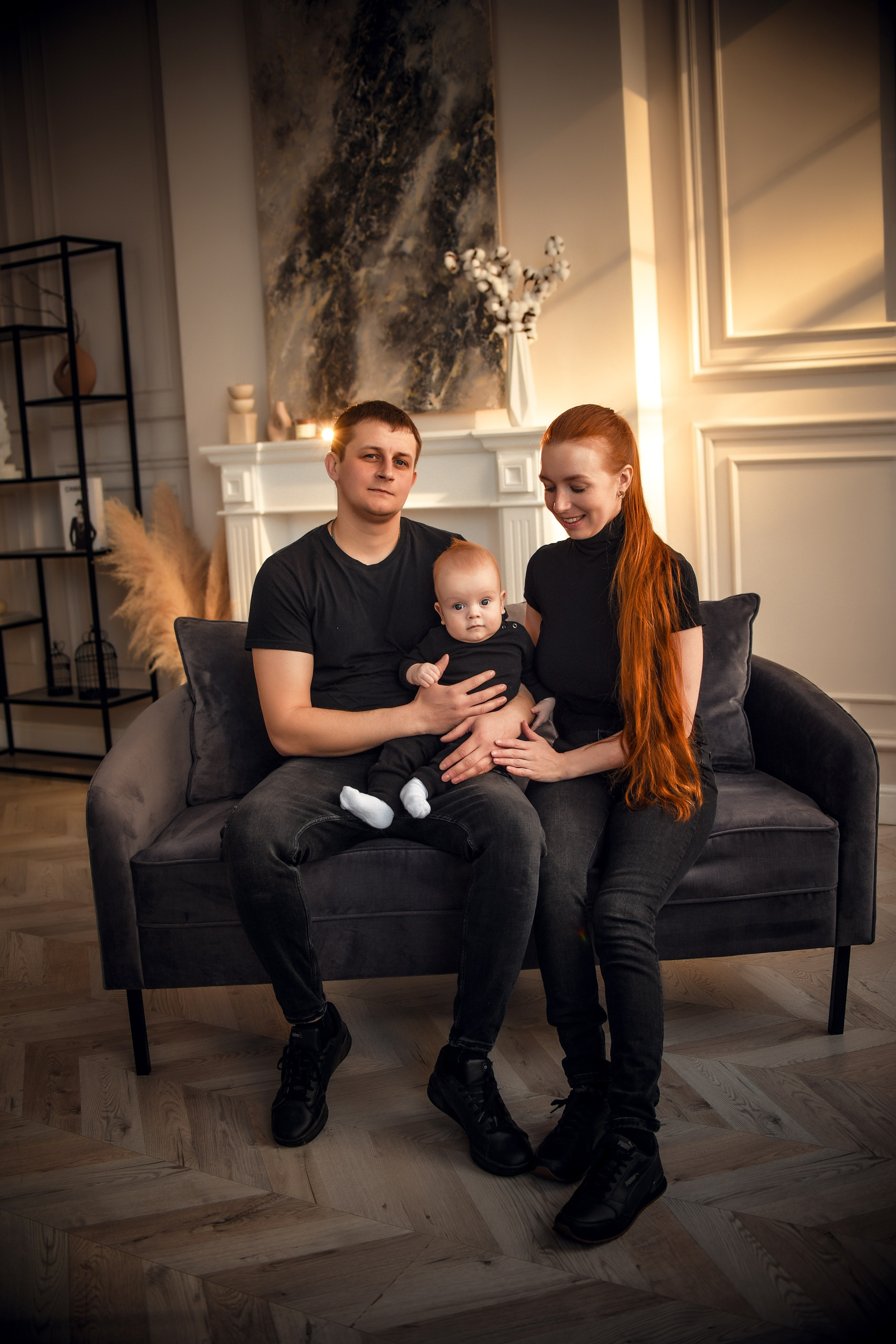 Семейная студийная фотосессия 3. Свадебный, семейный, детский, контент фотограф в Омске Максим Ильин