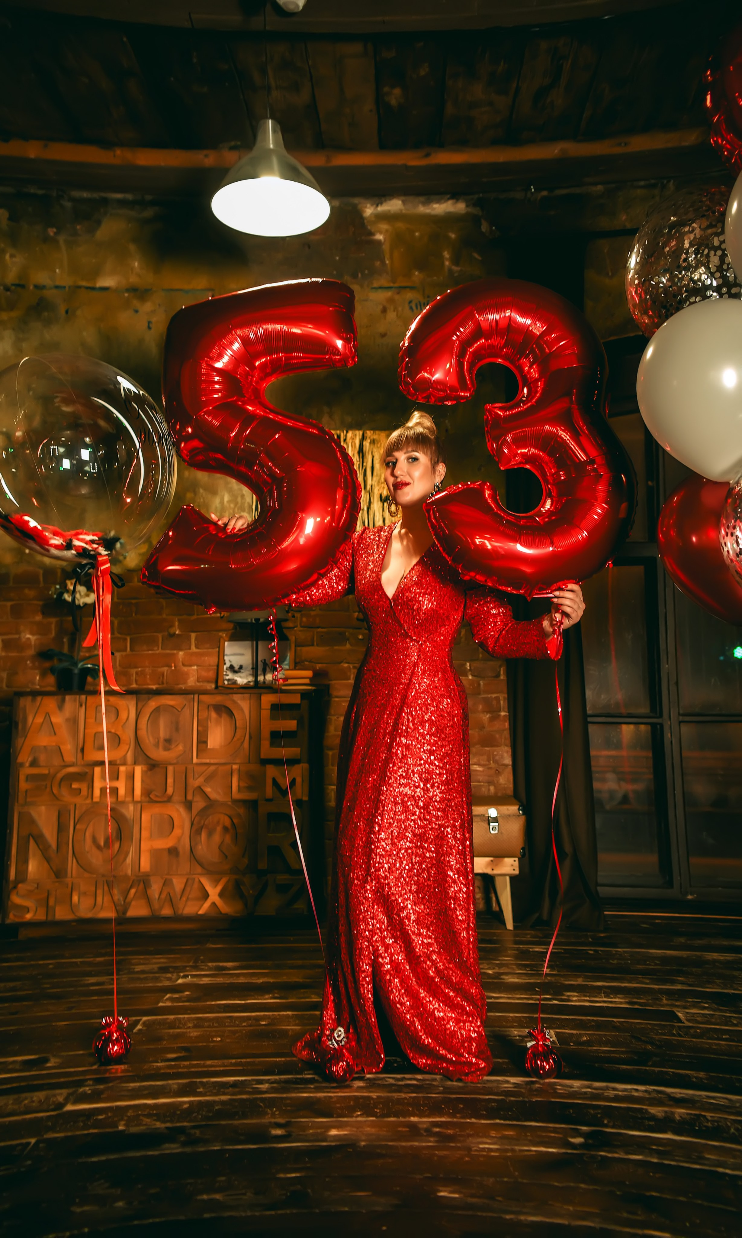 Тематическая вечеринка на юбилей 35 лет. Свадебный, семейный, детский, контент фотограф в Омске Максим Ильин