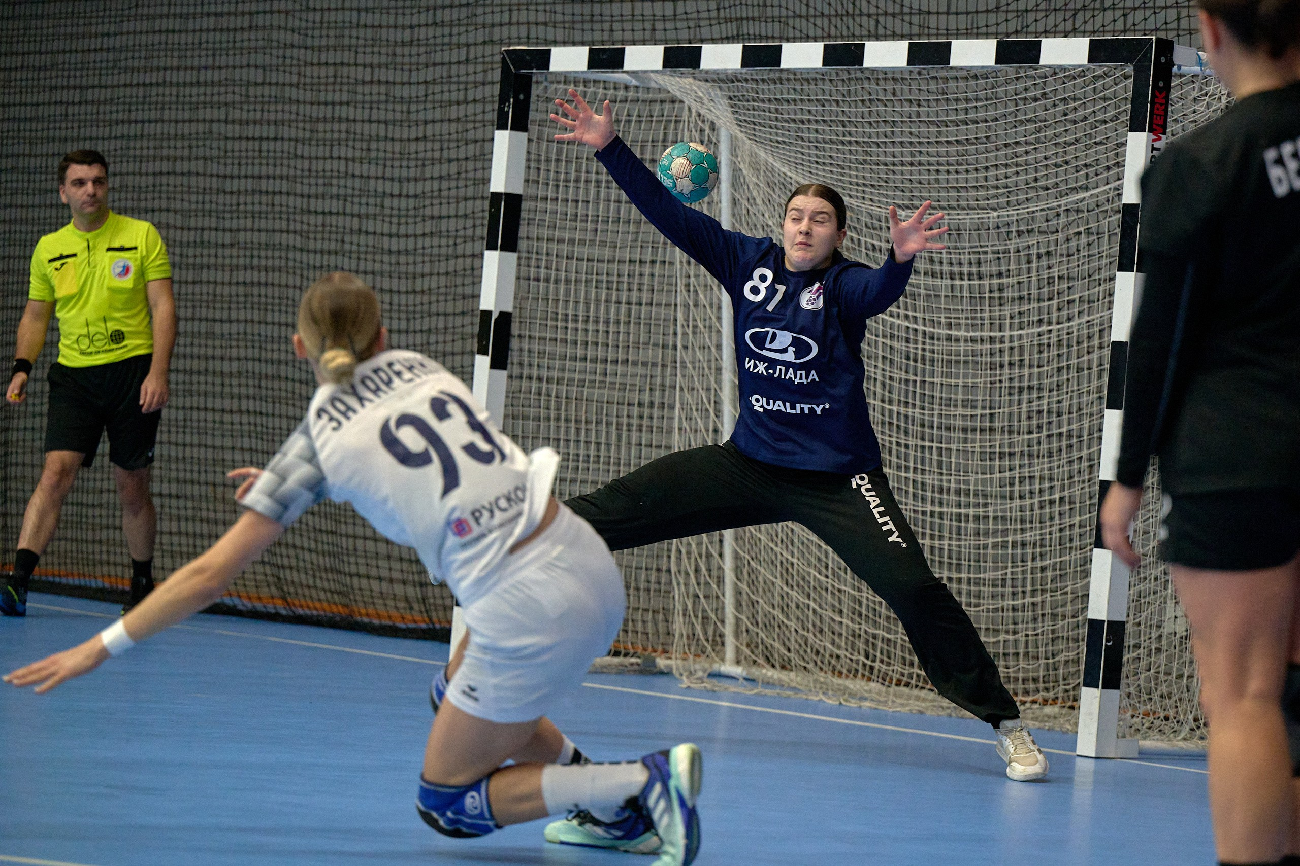 Гандбол. OLIMPBET Суперлига. «Университет» — «ЦСКА». Спортивный репортажный фотограф в Ижевске Сергей Мерзляков