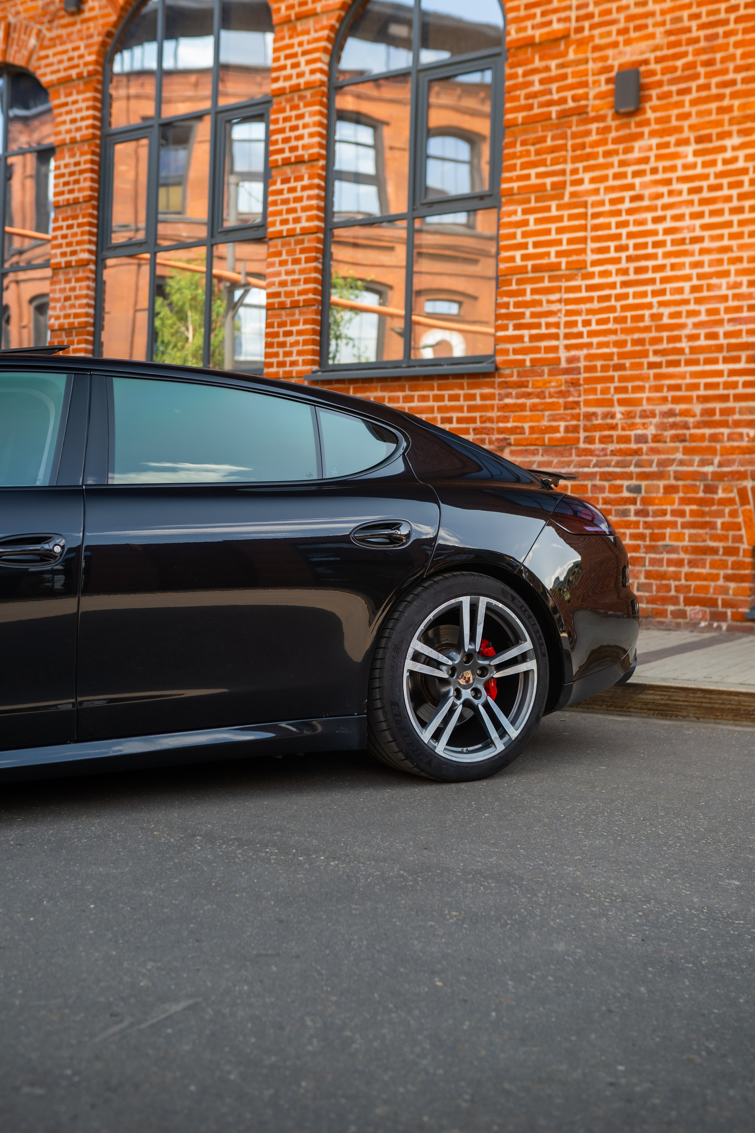 Porsche Panamera. Mirllaev