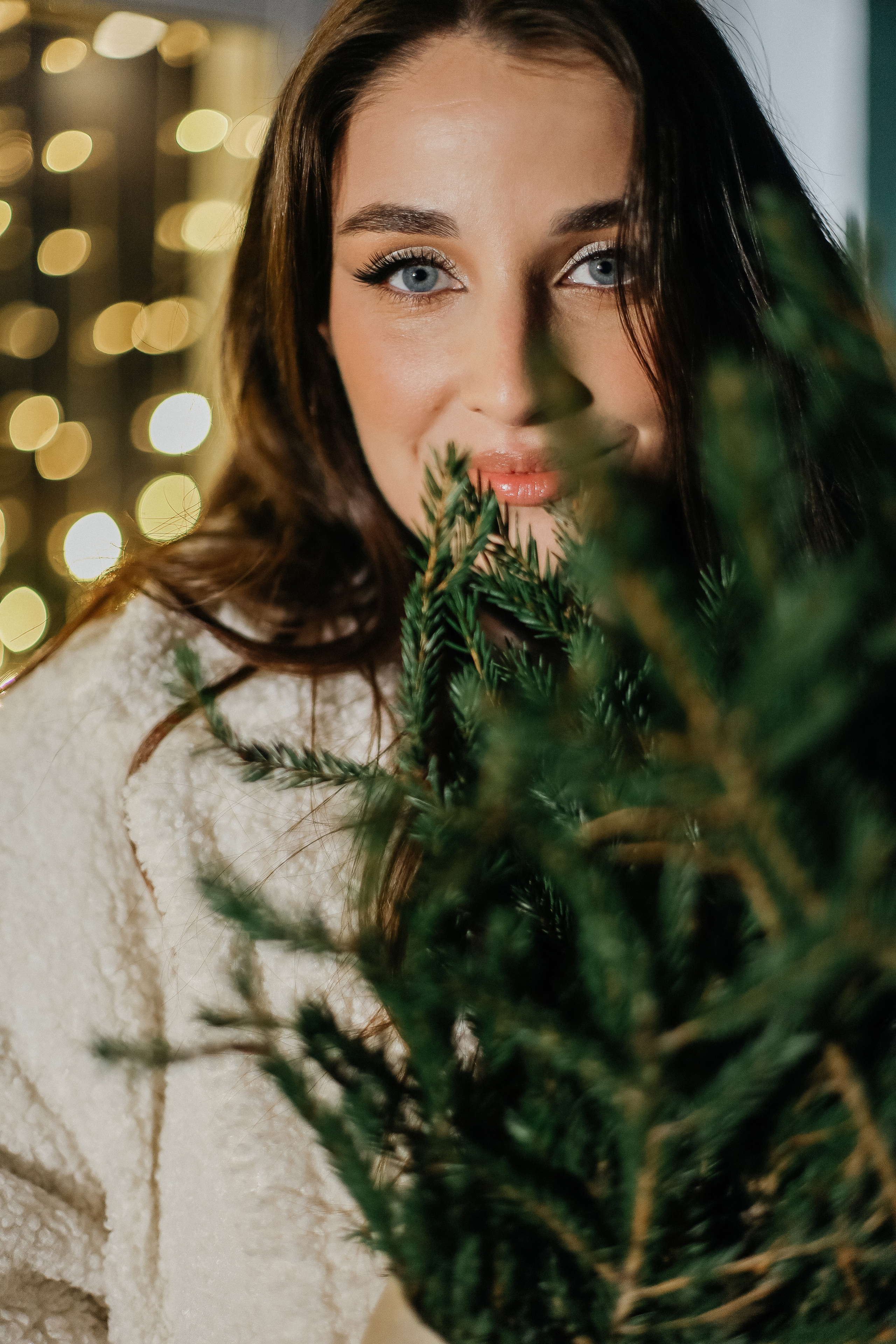 Аромат мандарин и хвои. Зимняя история Оли. Свадебный фотограф Ольга Гречко